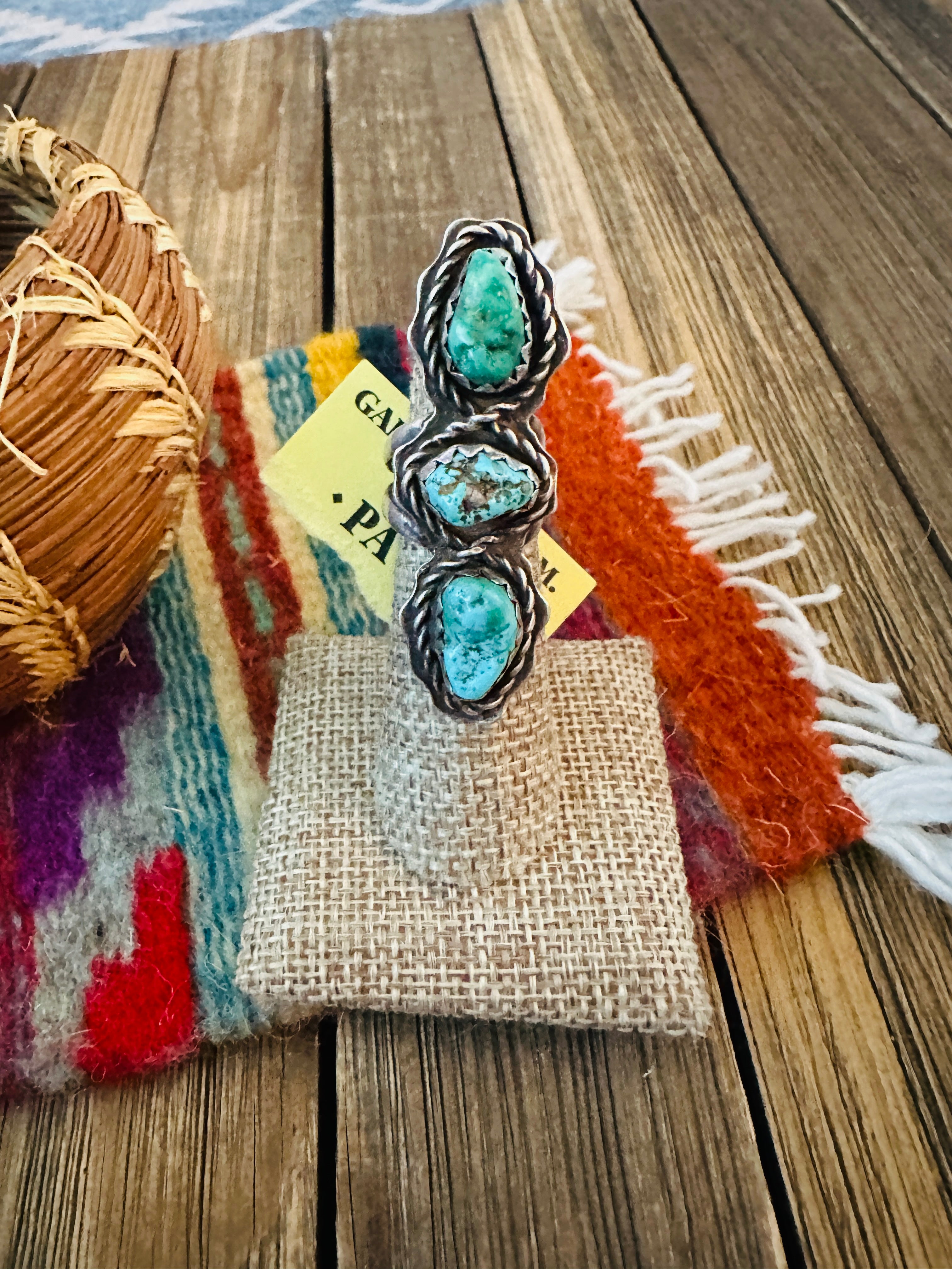 Old Pawn Handcrafted Turquoise & Sterling Silver Ring Size 6.25