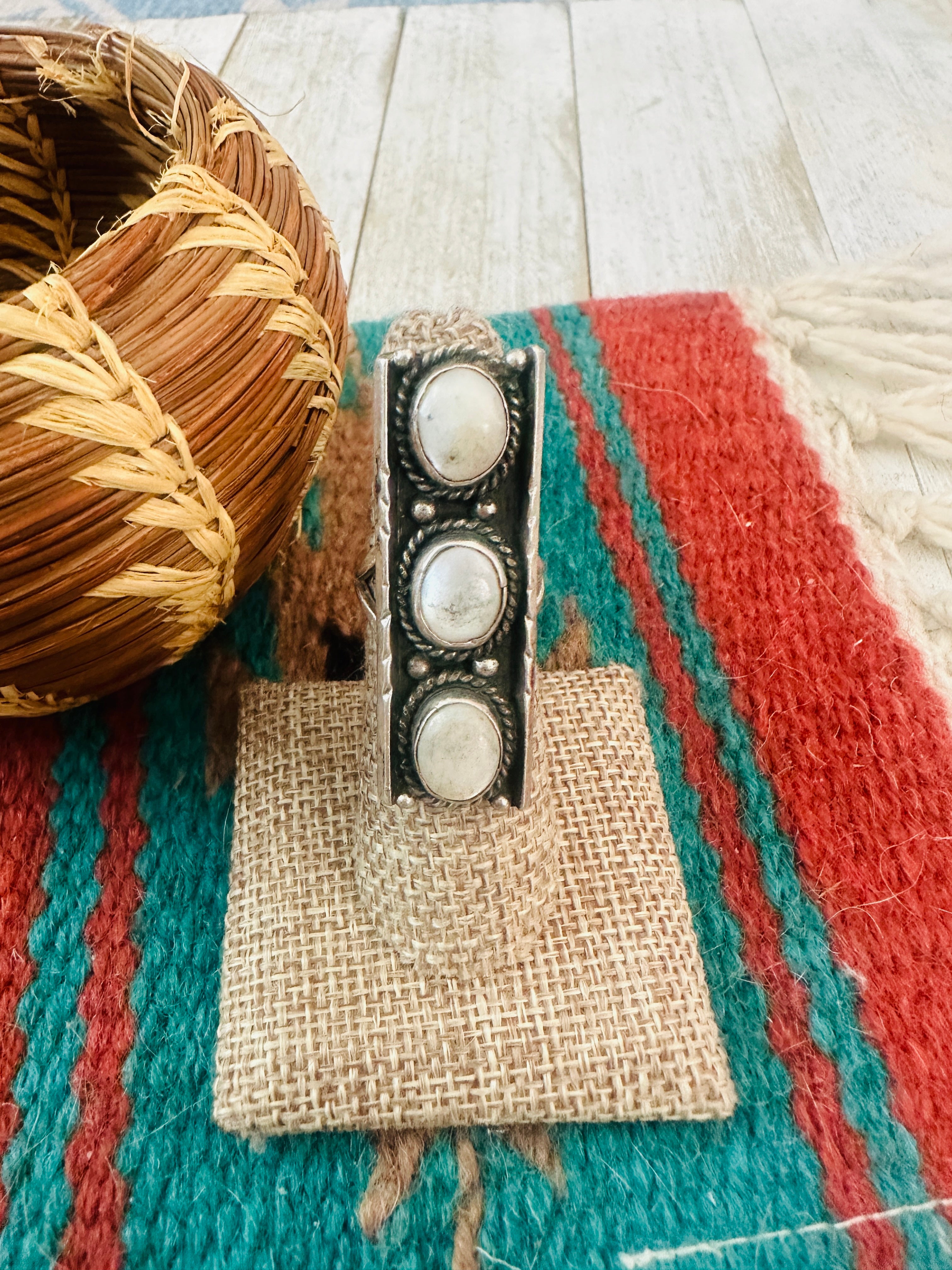 Handcrafted Old Pawn Sterling Silver & Mother of Pearl Ring Size 6