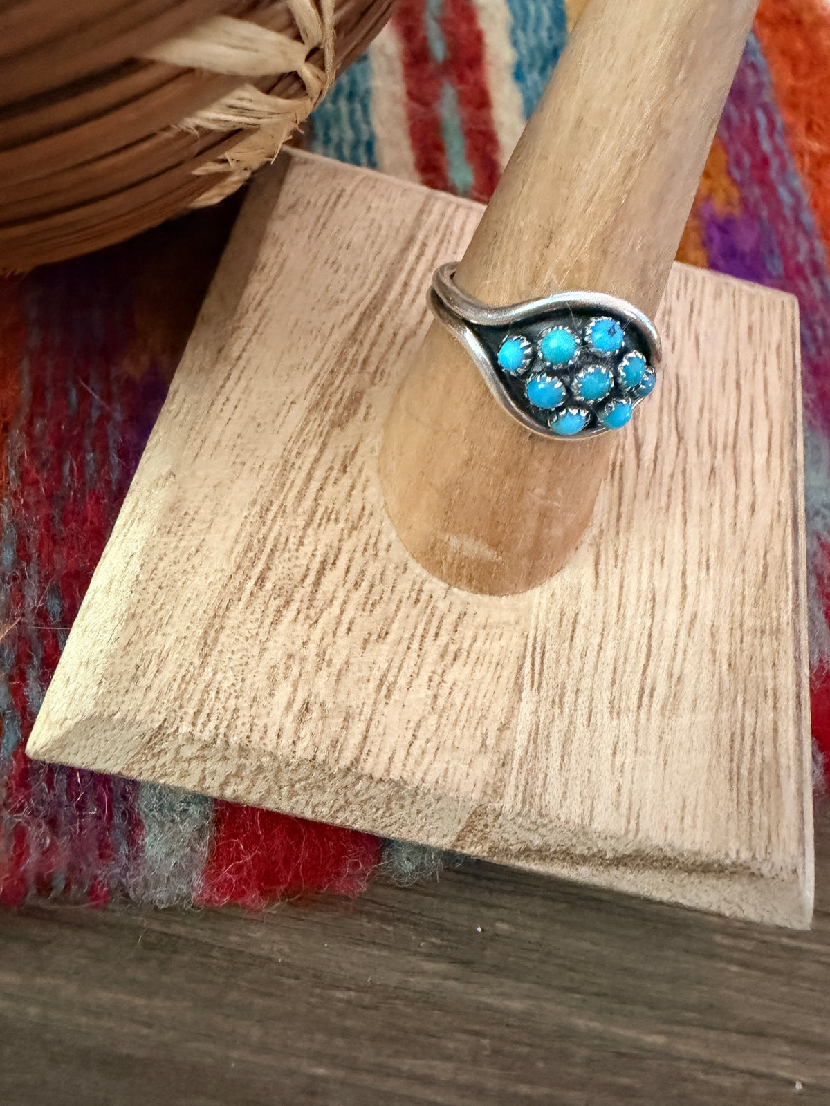 Old Pawn Handcrafted Turquoise & Sterling Silver Petit Point Ring Size 8
