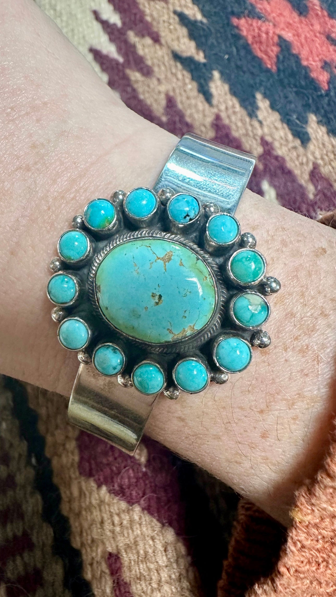 Beautiful B Johnson Navajo Sterling Turquoise Cluster Bracelet Cuff Signed /