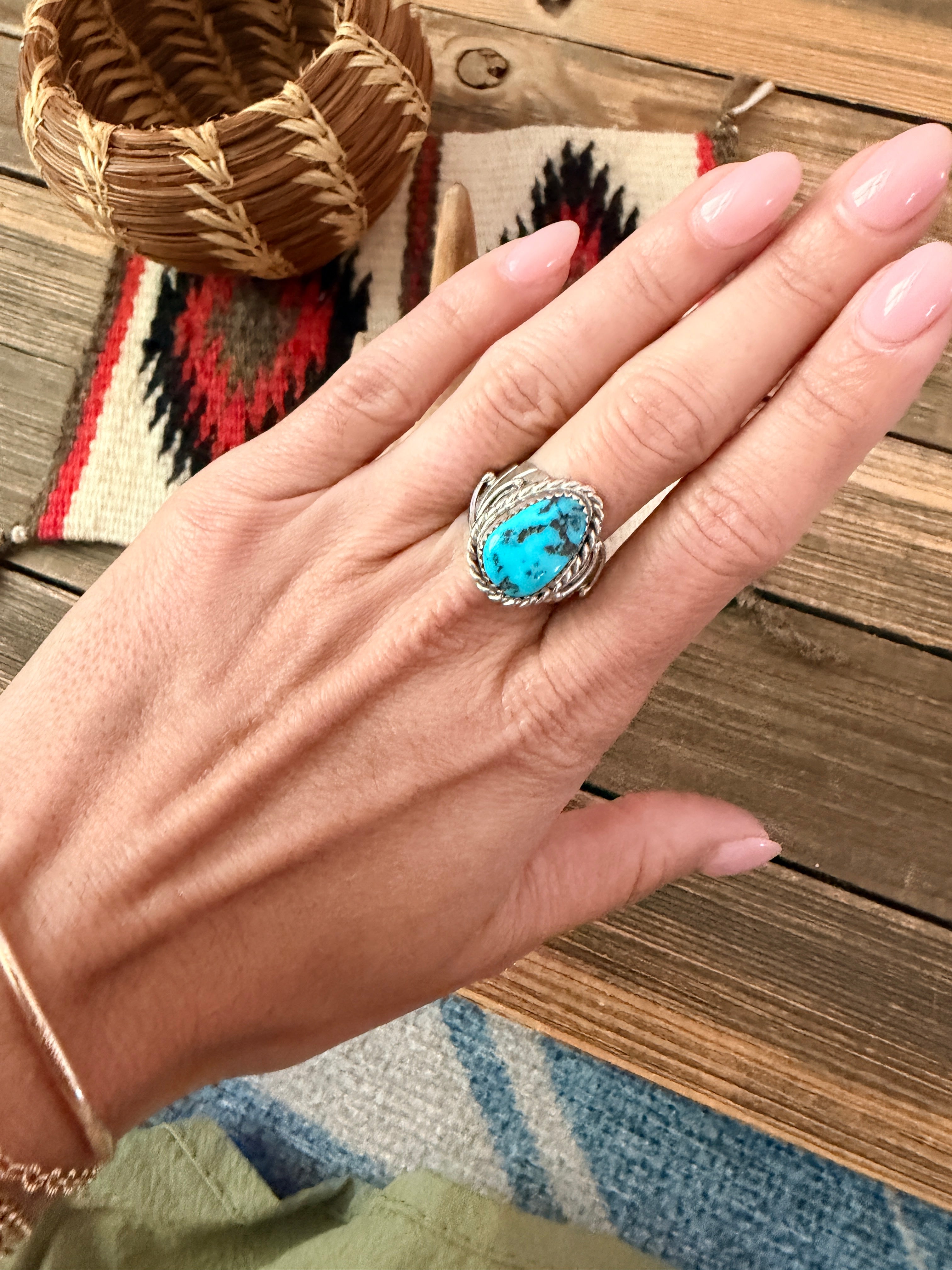Old Pawn Handcrafted Turquoise & Sterling Silver Ring Size 6.75