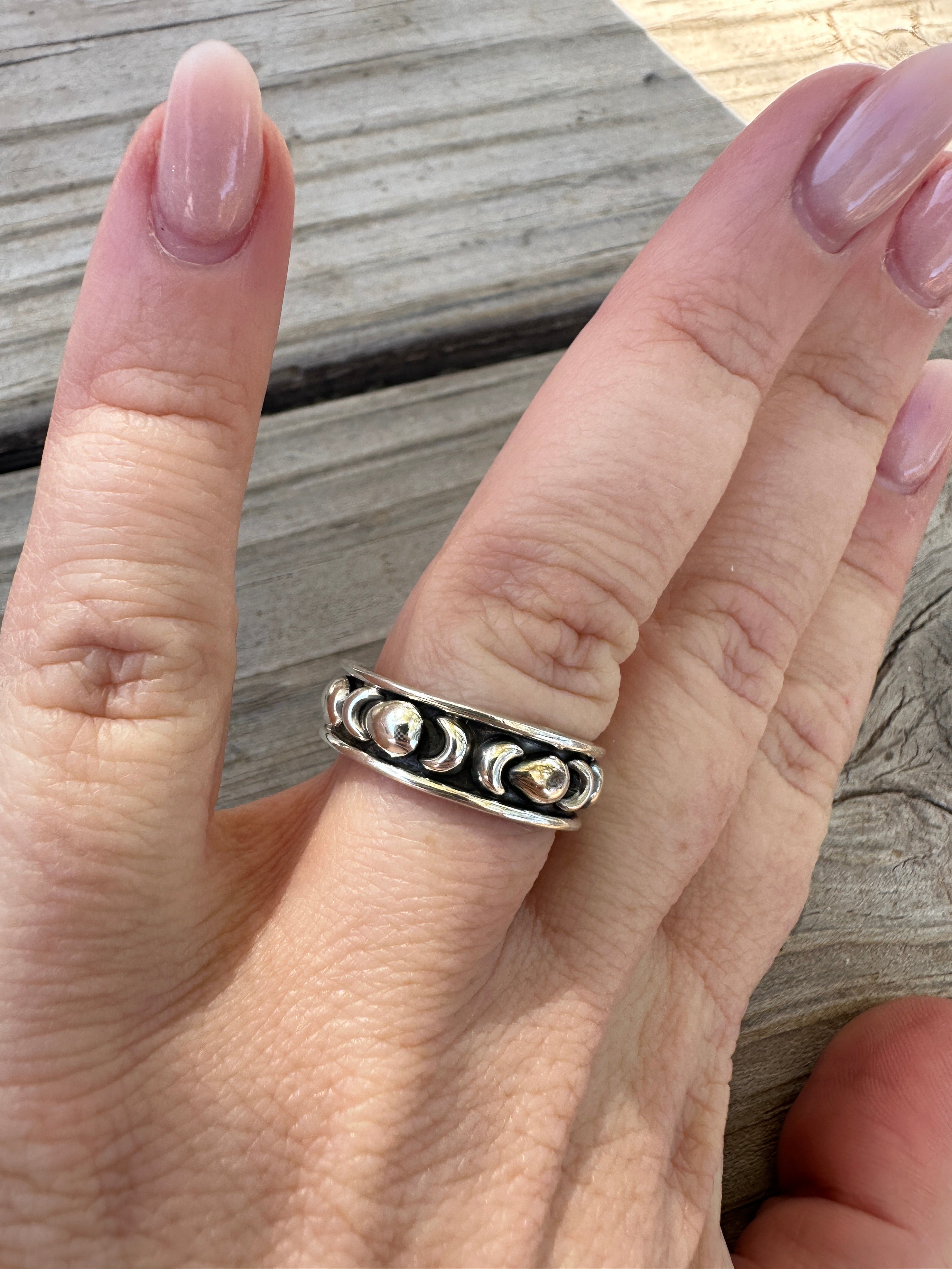 Beautiful Handmade Sterling Silver Adjustable Silver Ball Moon Ring Band pool