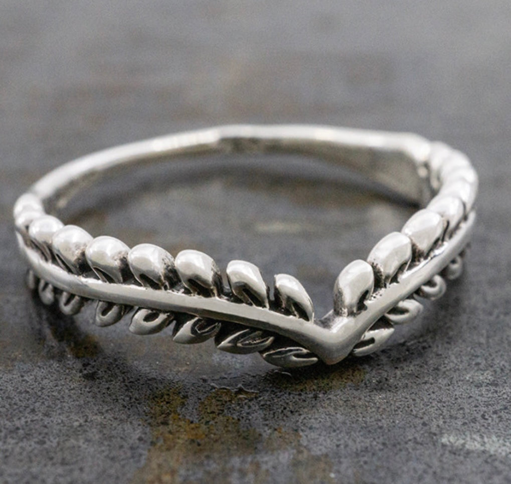 Laurel Wreath Ring