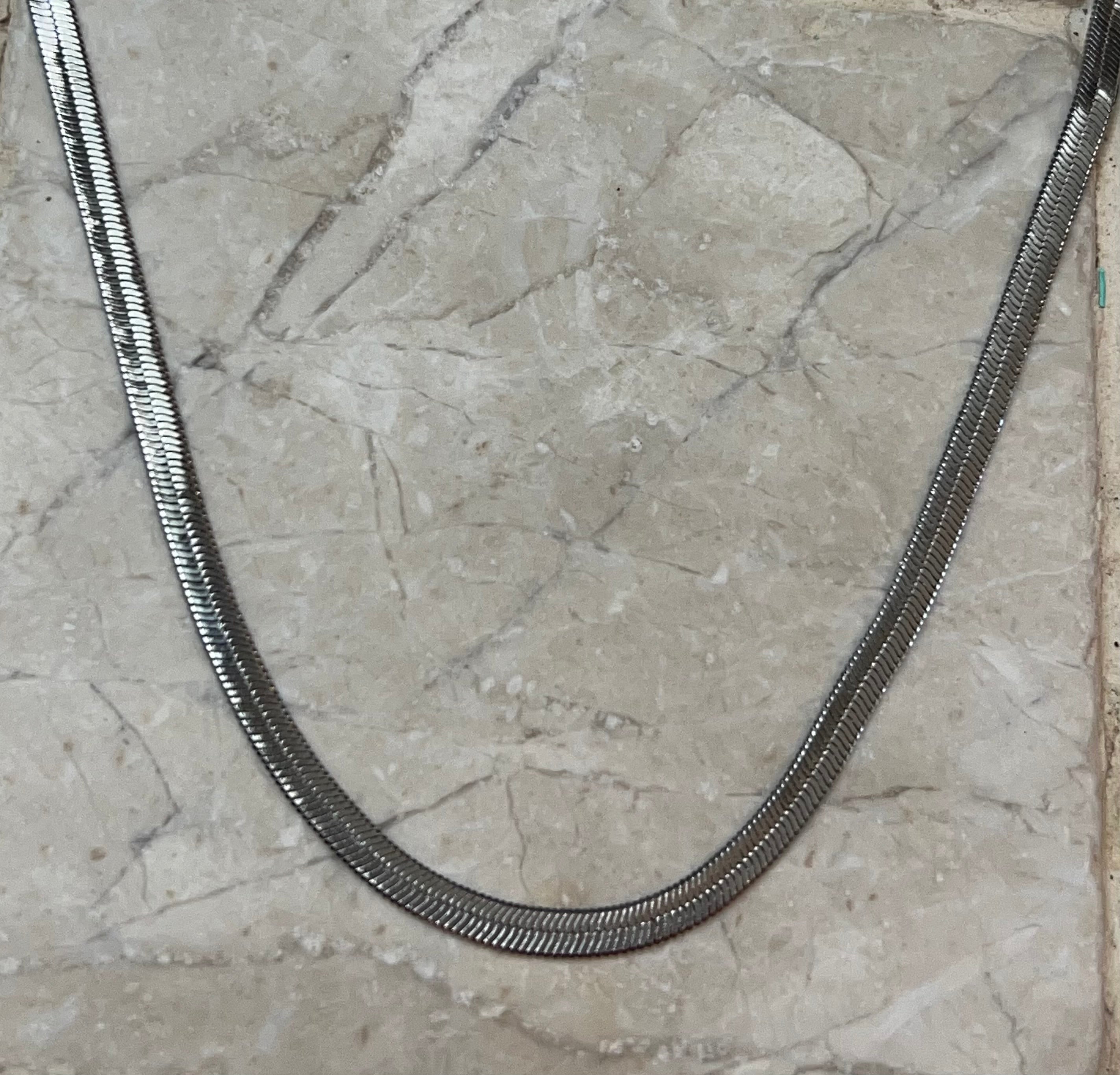 Herringbone Chain Necklace 20”
