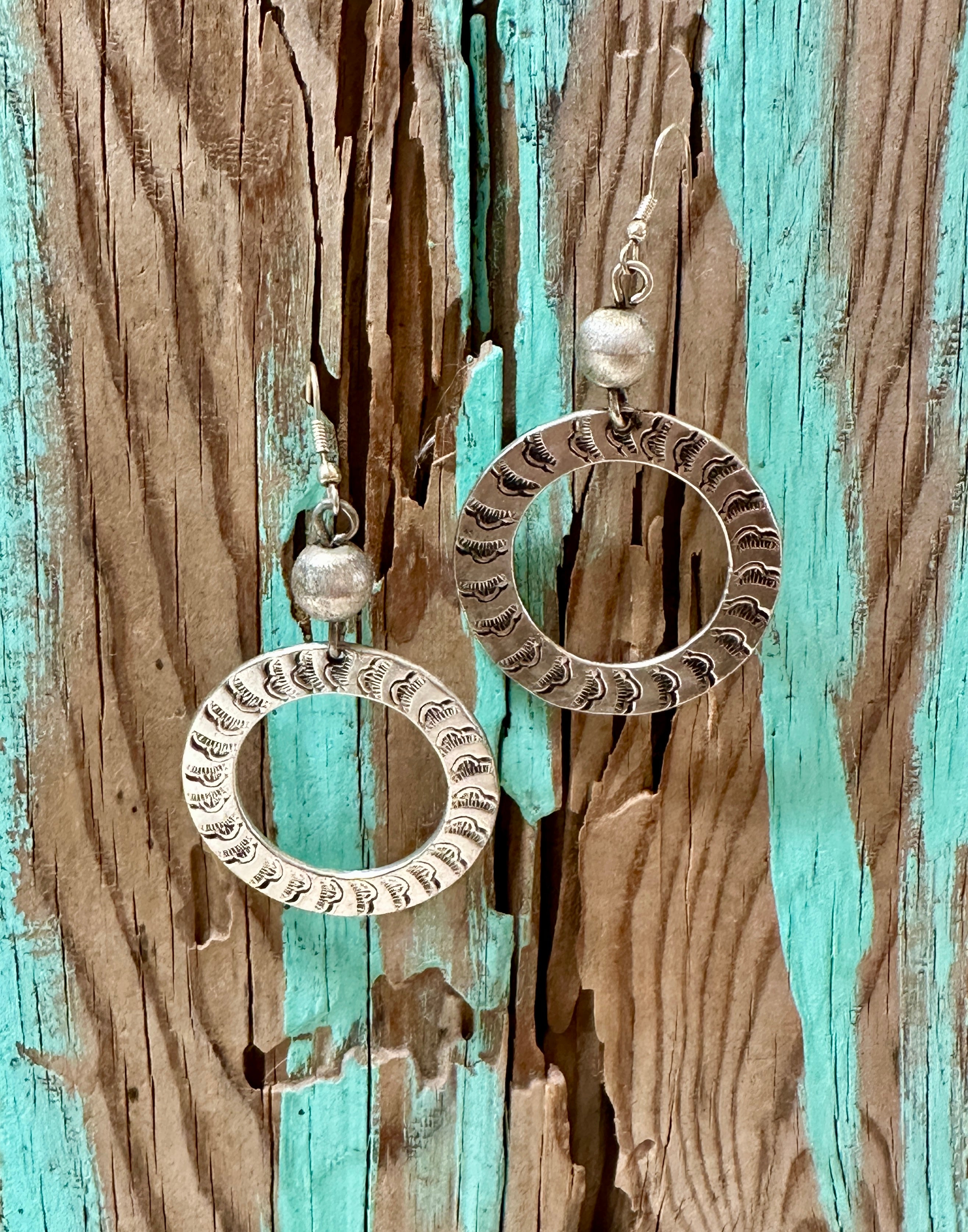 Vintage Silver Engraved Pan Rings Earrings