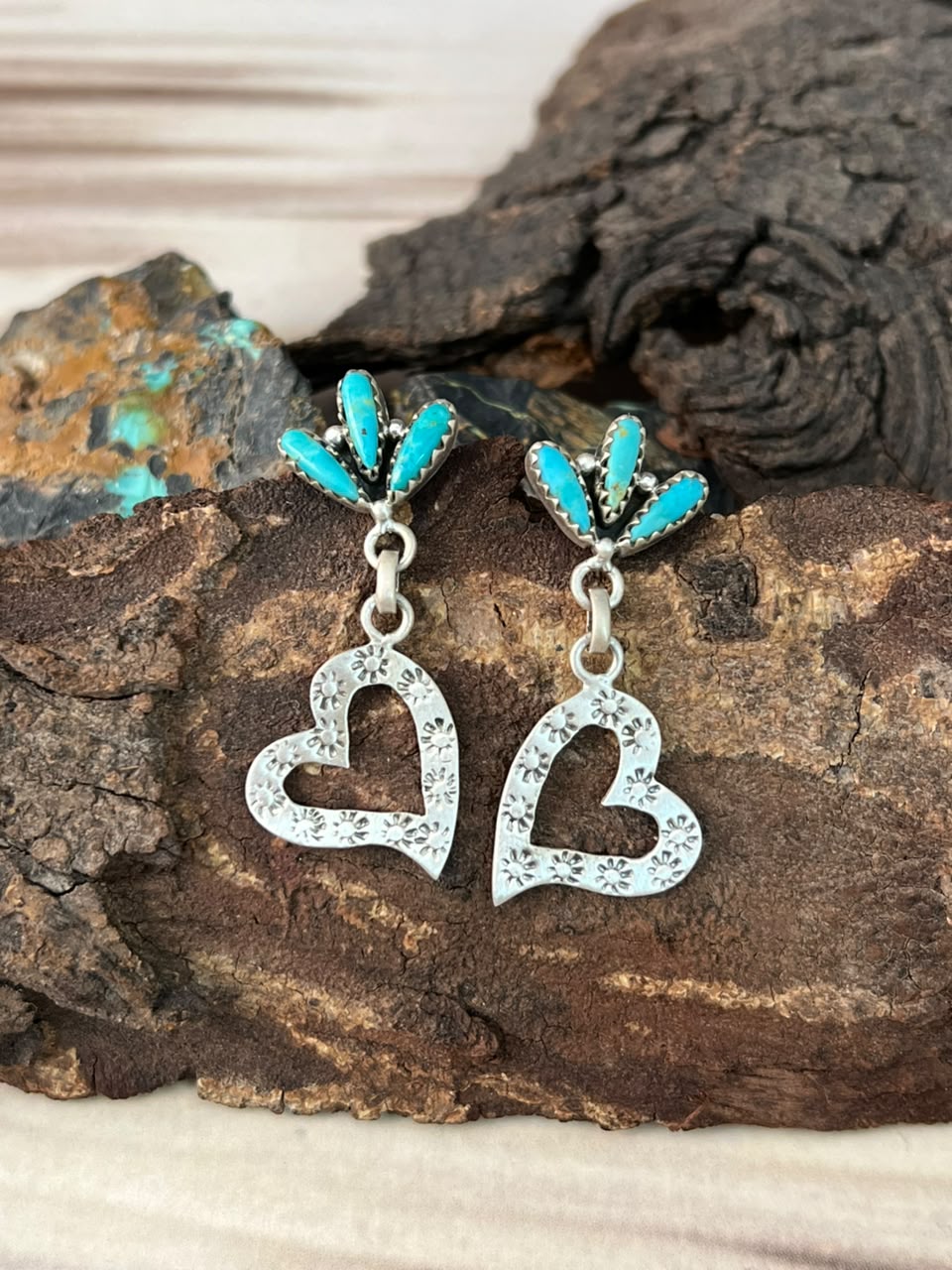 Handmade Sterling Silver Kingman Turquoise Post Dangle Heart Earrings Signed Nizhoni
