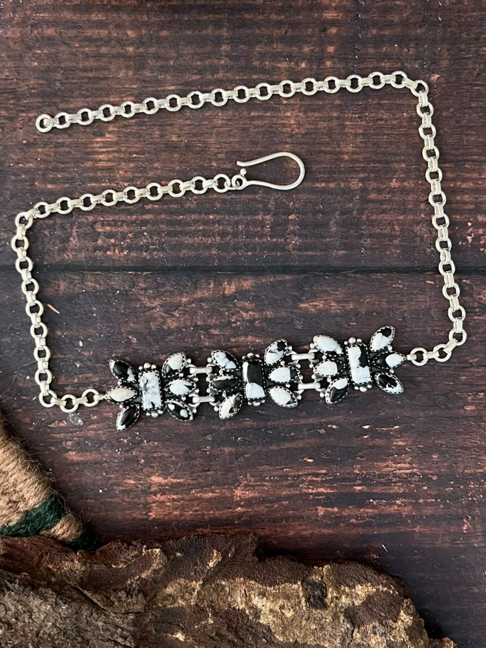 Handmade Sterling Silver White Buffalo Choker Necklace Signed Nizhoni