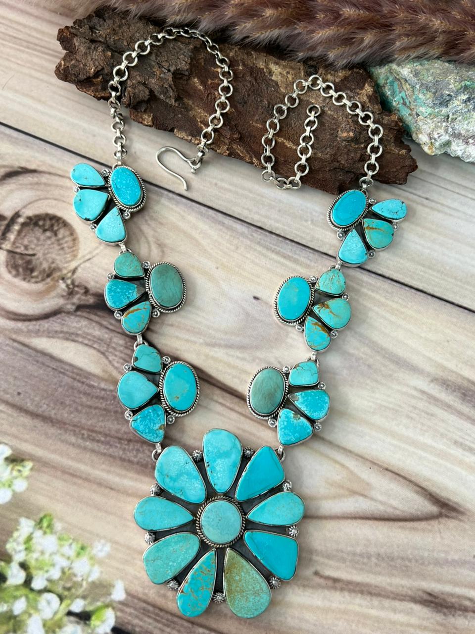 Handmade Sterling Silver Green Kingman Turquoise Collection: Necklace Signed Nizhoni