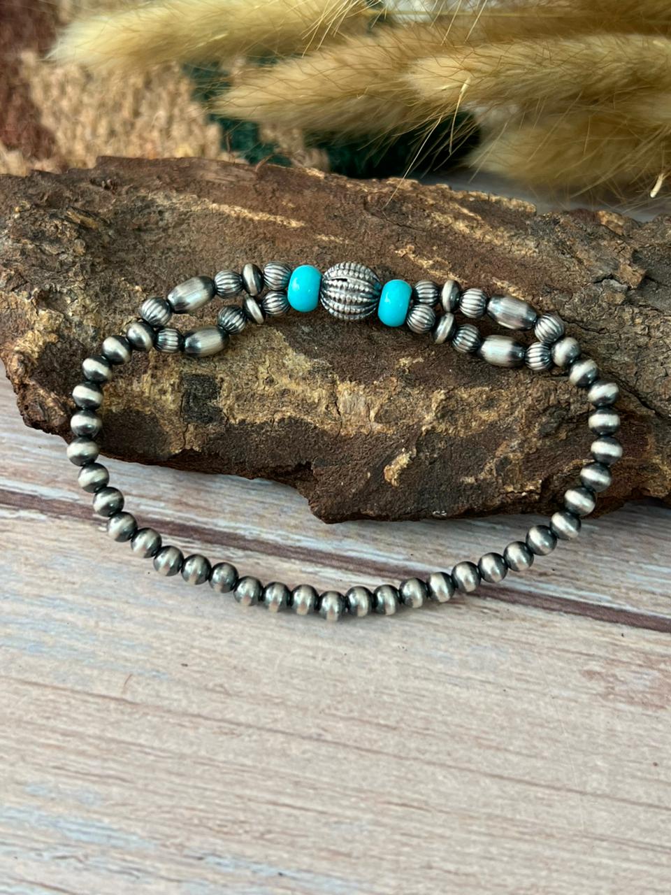 Handmade Sterling Silver Kingman Turquoise Stretchy Beaded Bracelet