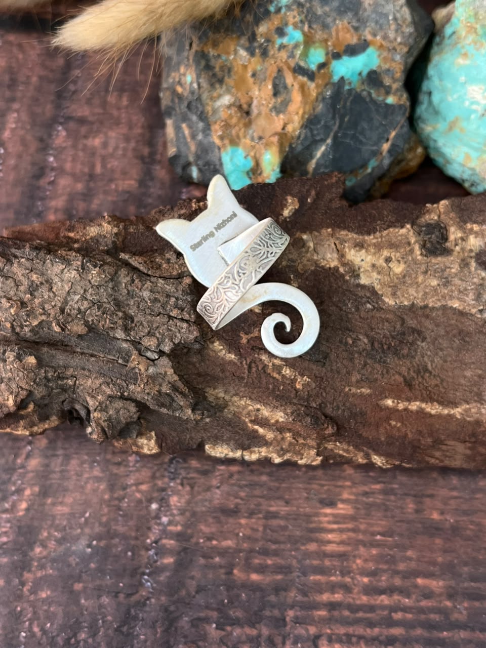 Handmade Sterling Silver Kingman Turquoise Cat Adjustable Ring Signed Nizhoni