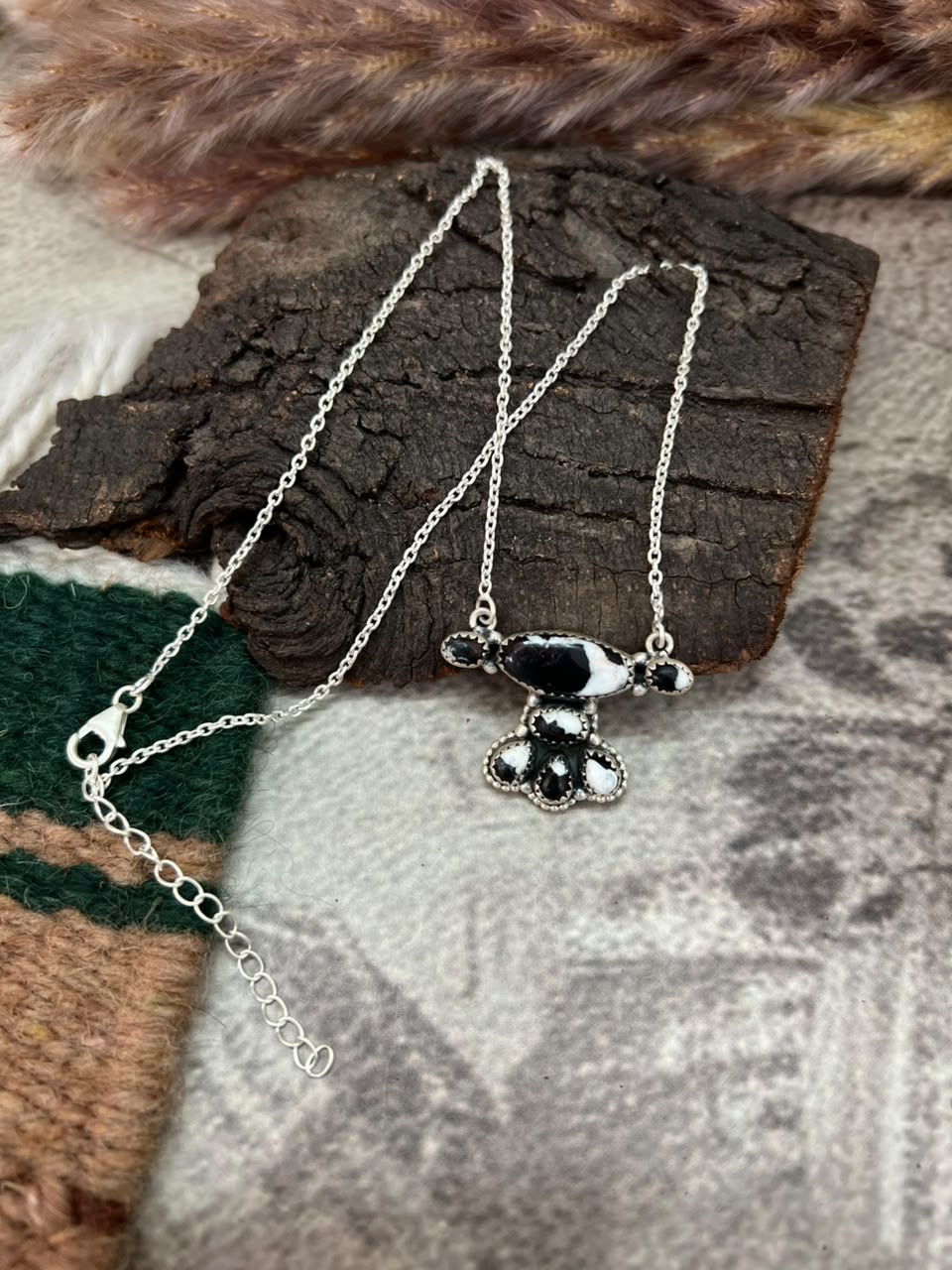 Handmade Sterling Silver White Buffalo Necklace Signed Nizhoni