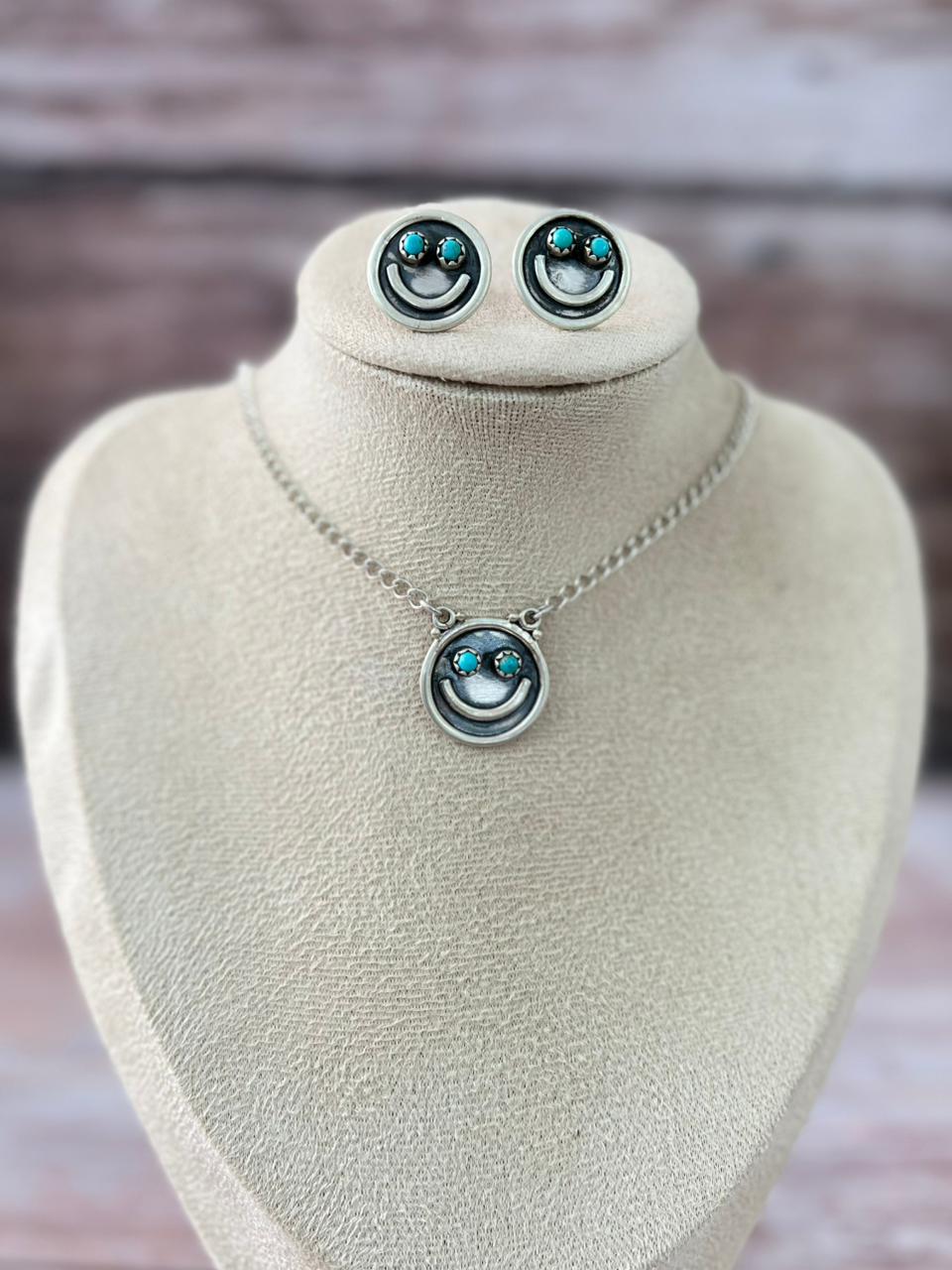 Handmade Sterling Silver Kingman Turquoise Smiley Necklace Earrings Set with Signed Nizhoni (2)