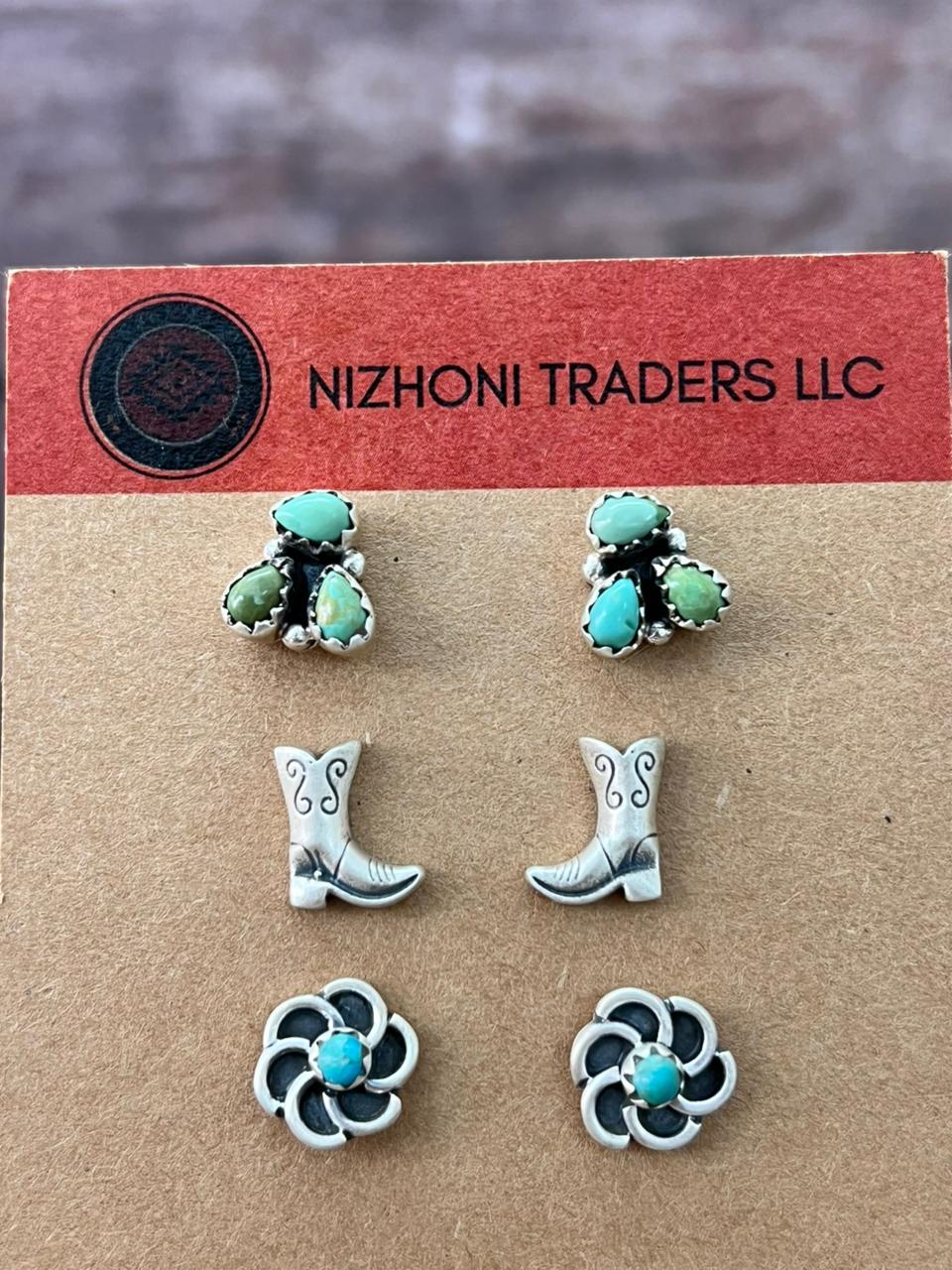 Handmade Sterling Silver Kingman Turquoise Post Studs Earrings Set (2)