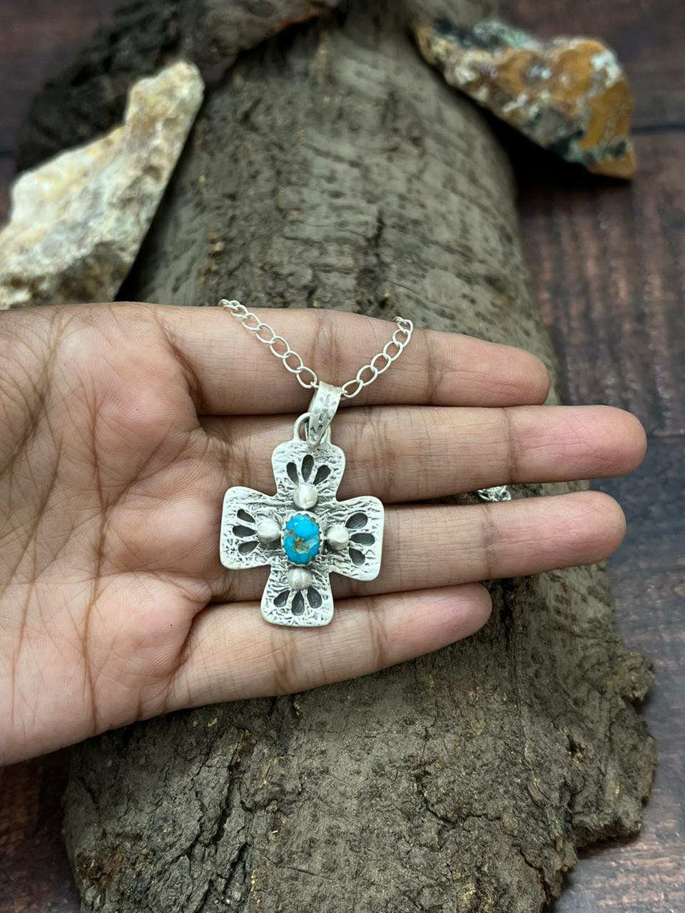 Handmade Sterling Silver Sierra Bella Turquoise Necklace "Signed Nizhoni"