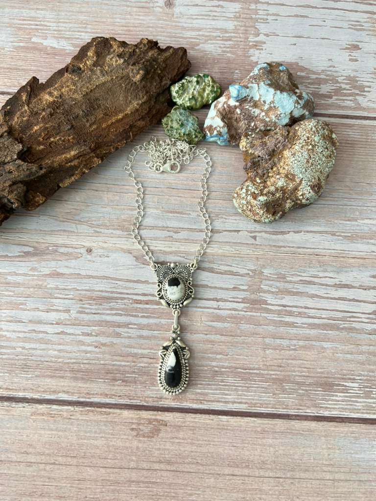 Handmade Sterling Silver White Buffalo Necklace with Signed Nizhoni