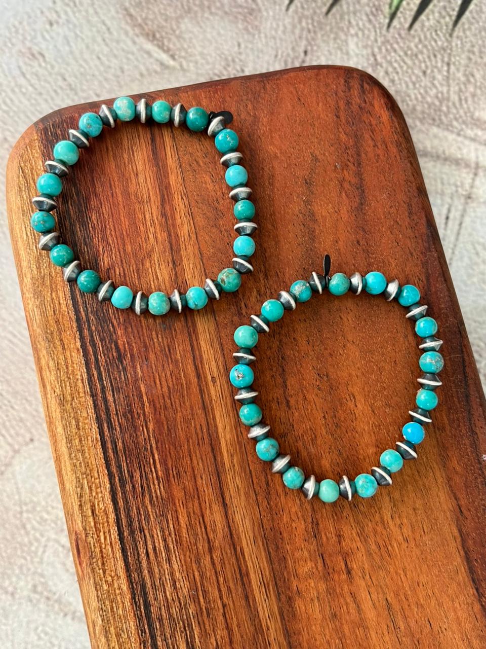 Handmade Sterling Silver Kingman Turquoise Stretchy Beaded Bracelet