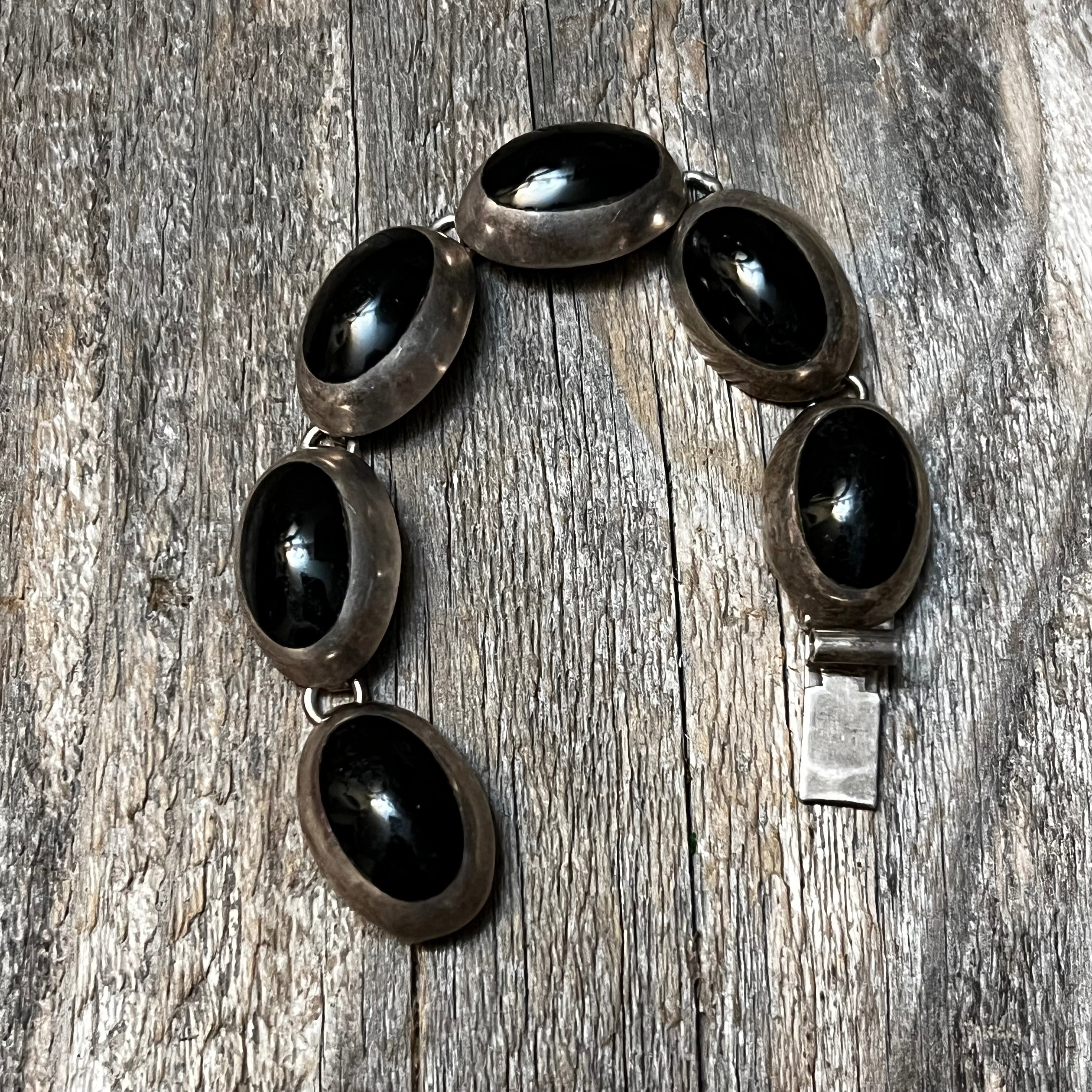 Handmade Old Pawn Sterling Silver & Oval Black Onyx Bracelet