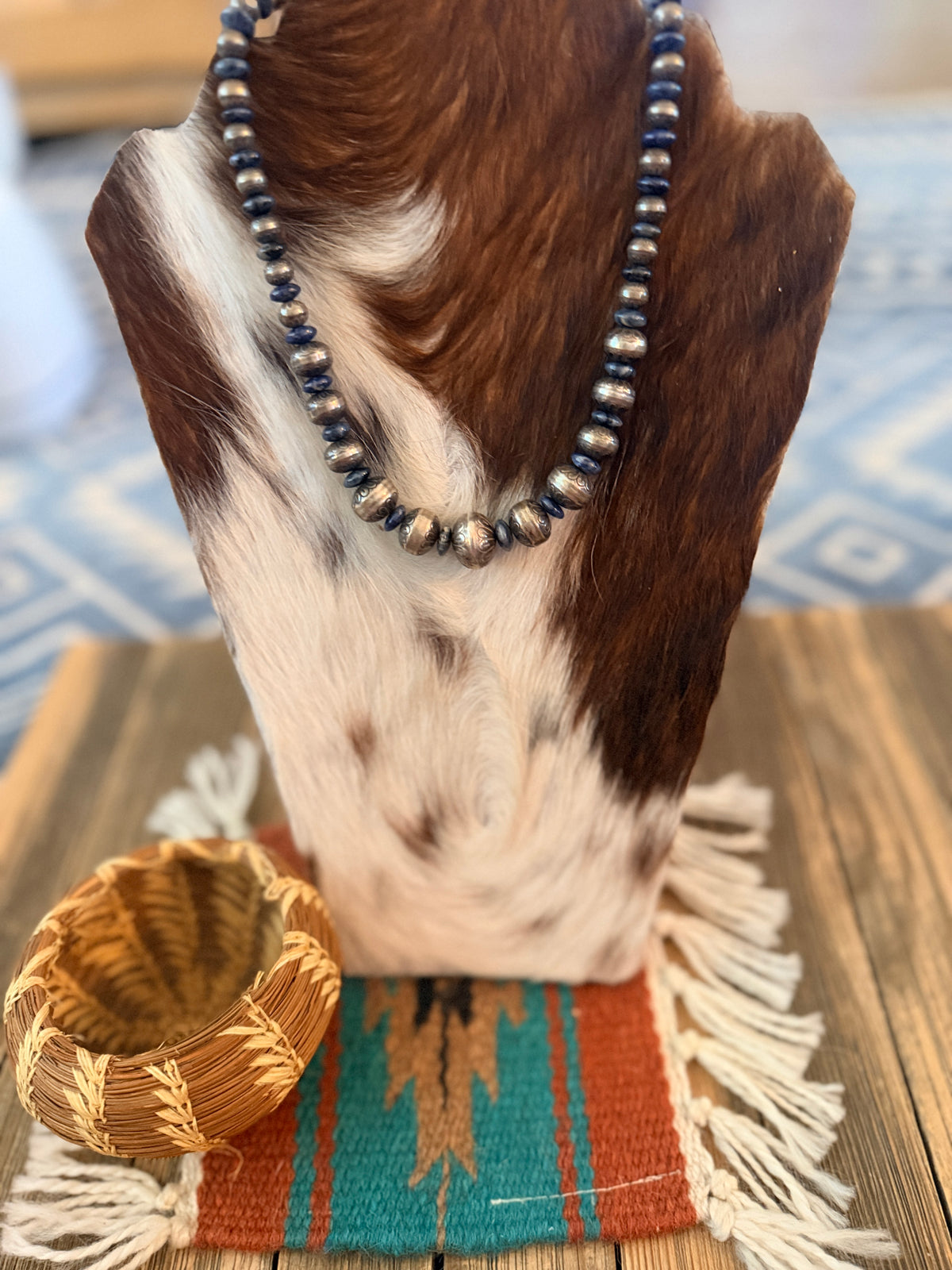 Old Pawn Handcrafted Sterling Silver Pearl & Lapis 16” Beaded Necklace