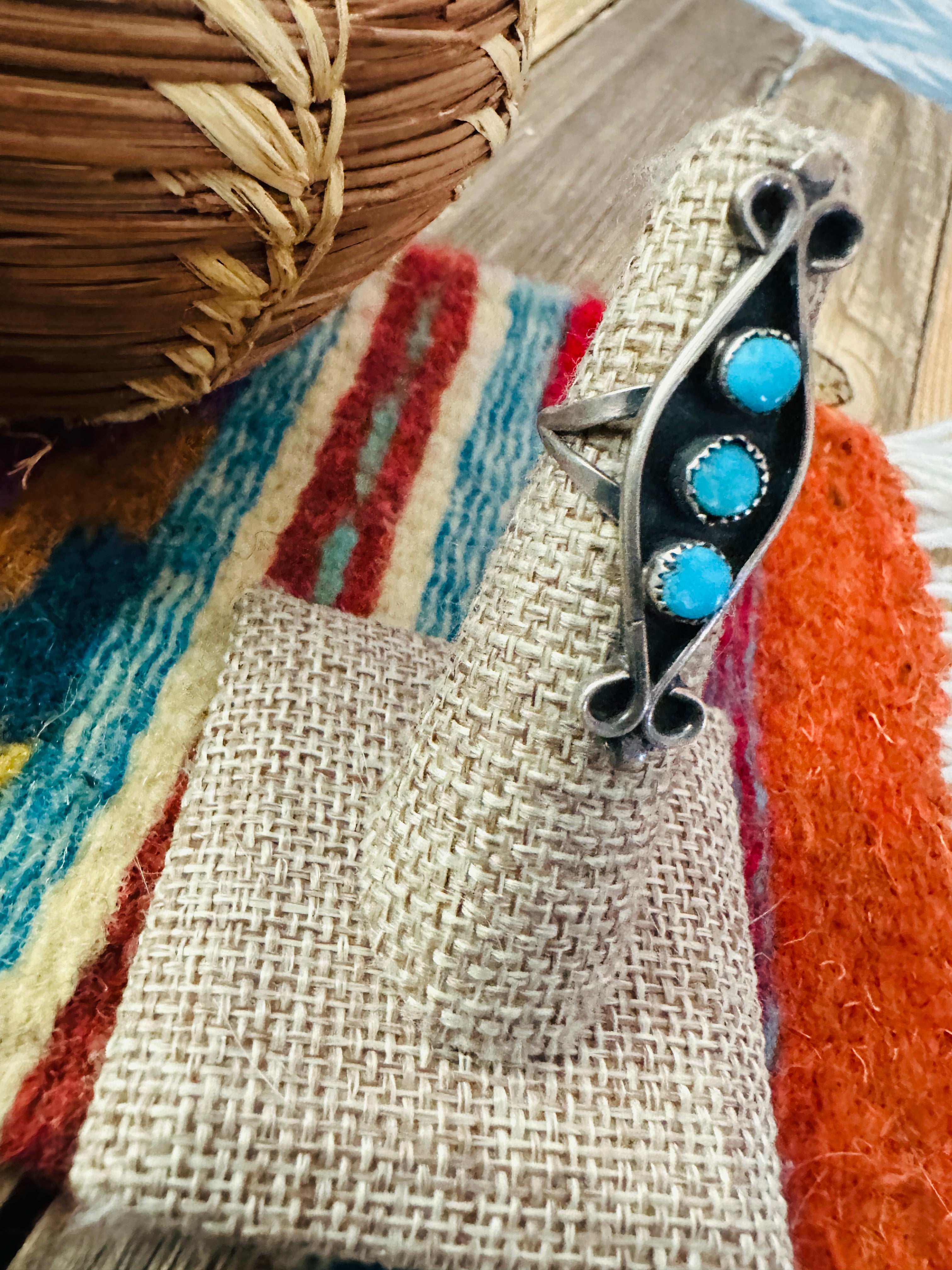 Old Pawn Handcrafted Turquoise & Sterling Silver Shadowbox Ring Size 4.5