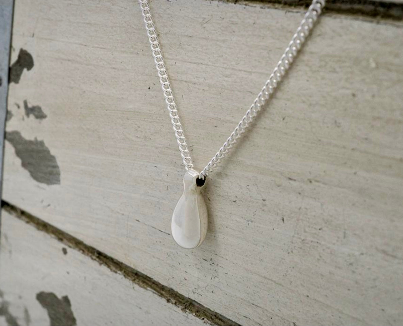 18" Mini Teardrop Necklace
