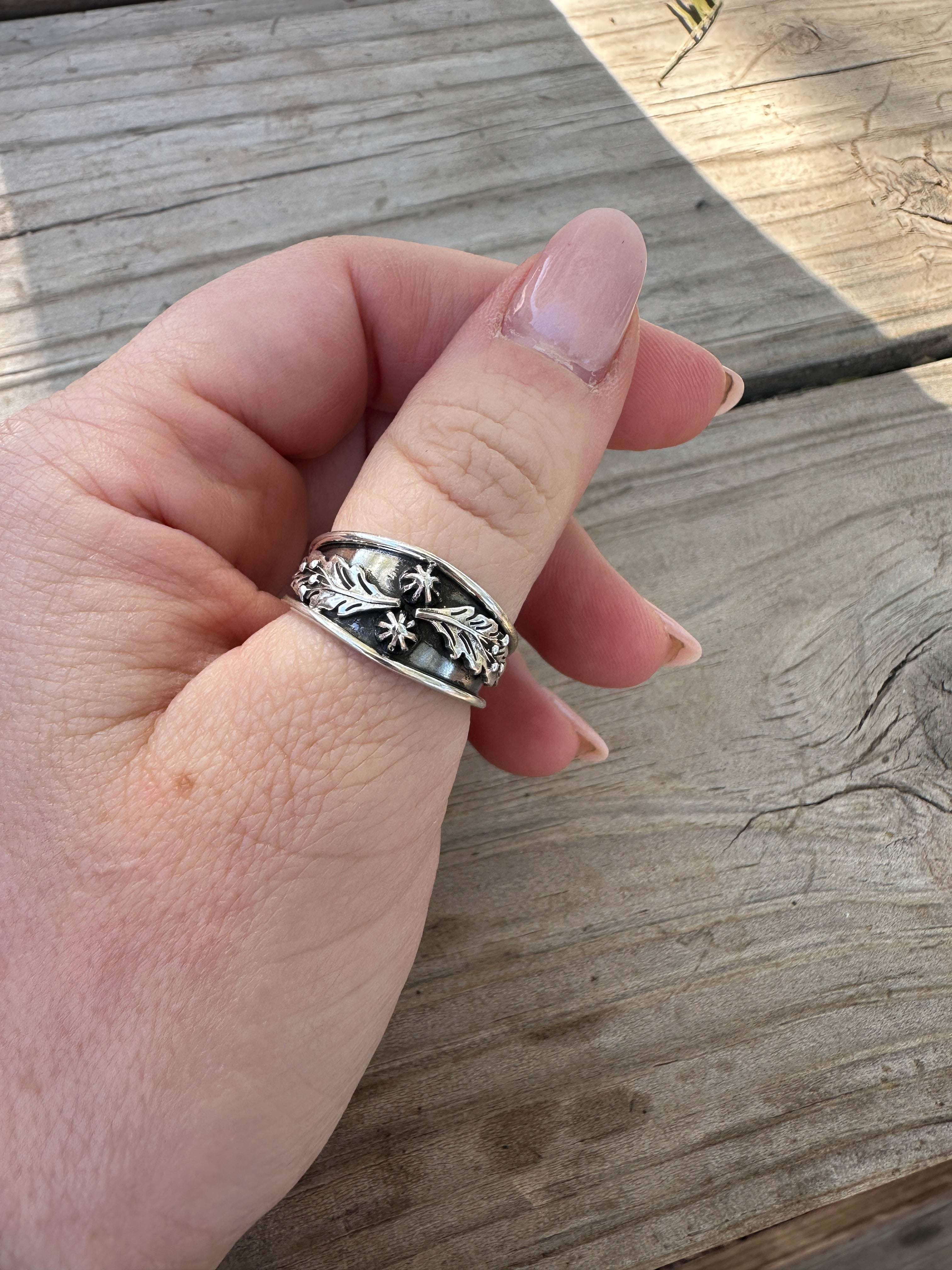 Beautiful Handmade Sterling Silver Adjustable Silver Ball Leafy Ring Band