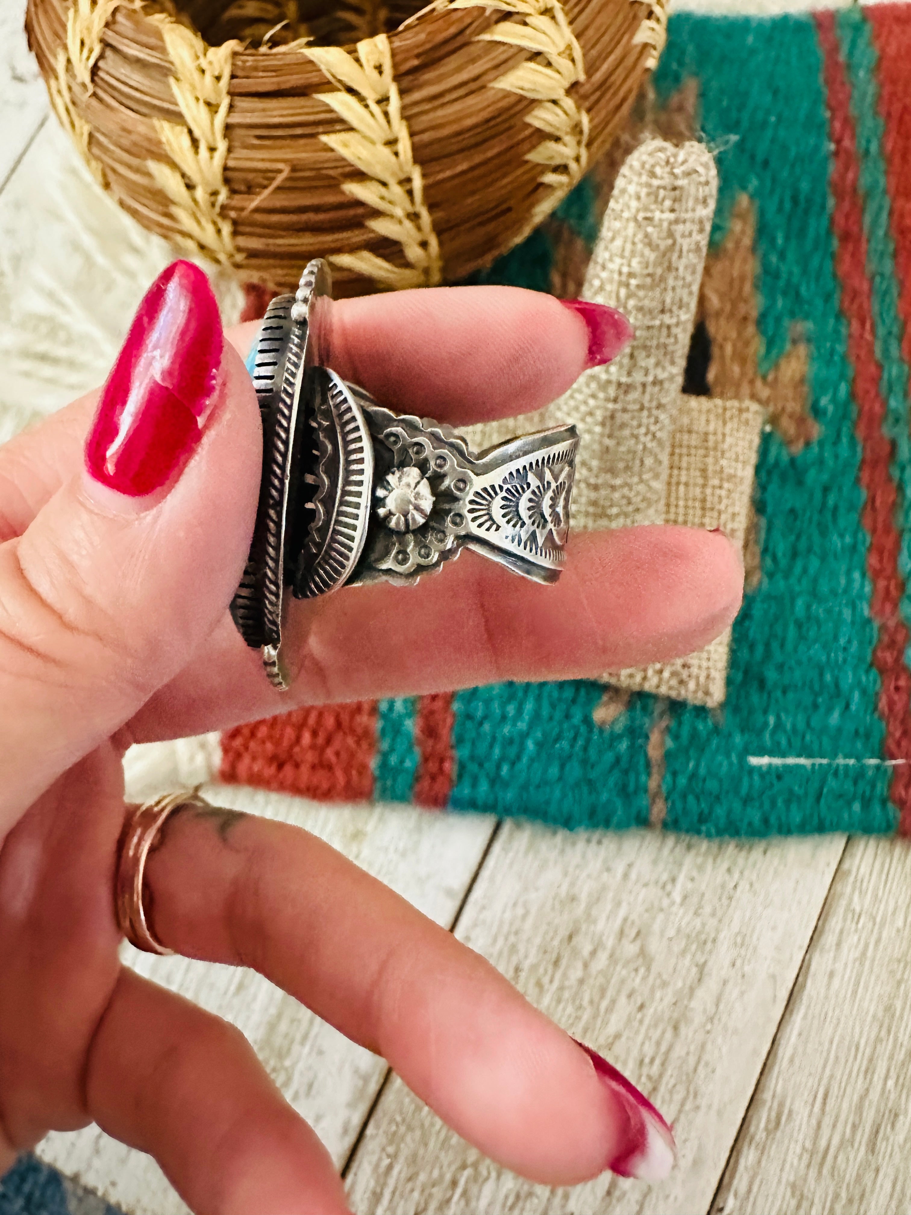 Old Pawn Handcrafted Turquoise & Sterling Silver Ring Size 12