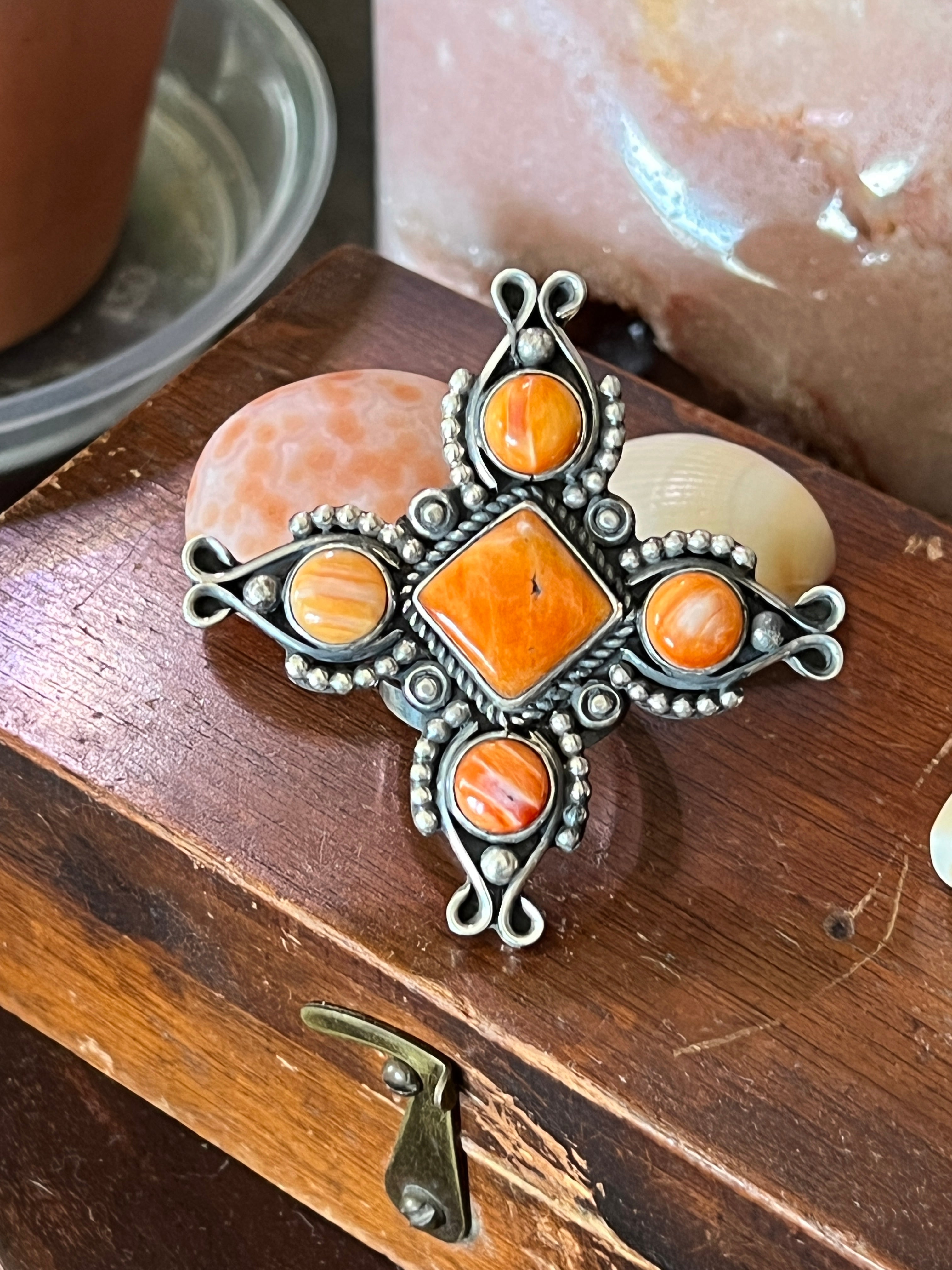 Apache Sterling Silver and Orange Spiny Oyster Shell 4 Direction Ring by Rosella Paxson, Size 10