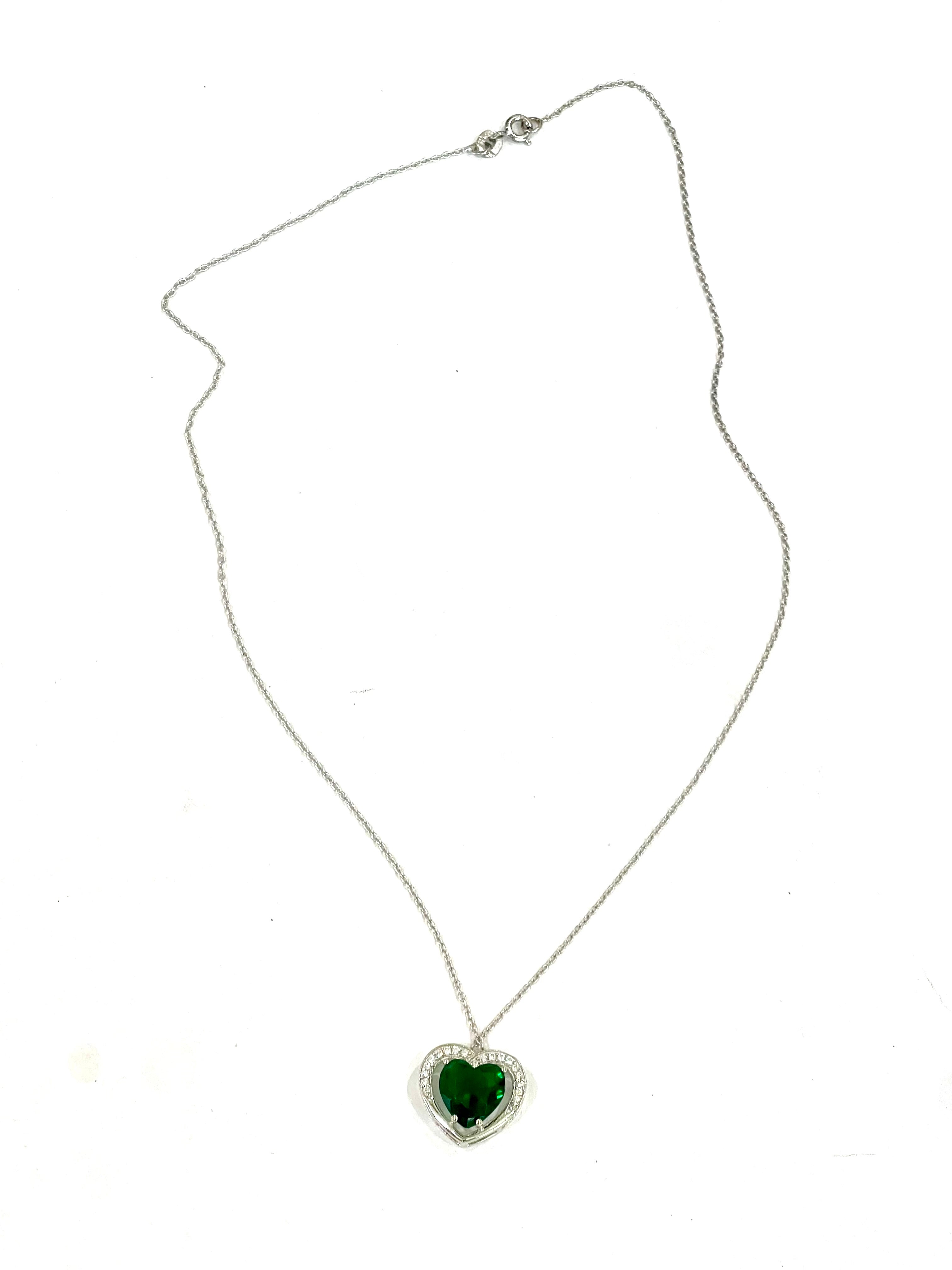 The Bijoux Vault Vintage Heart Necklace