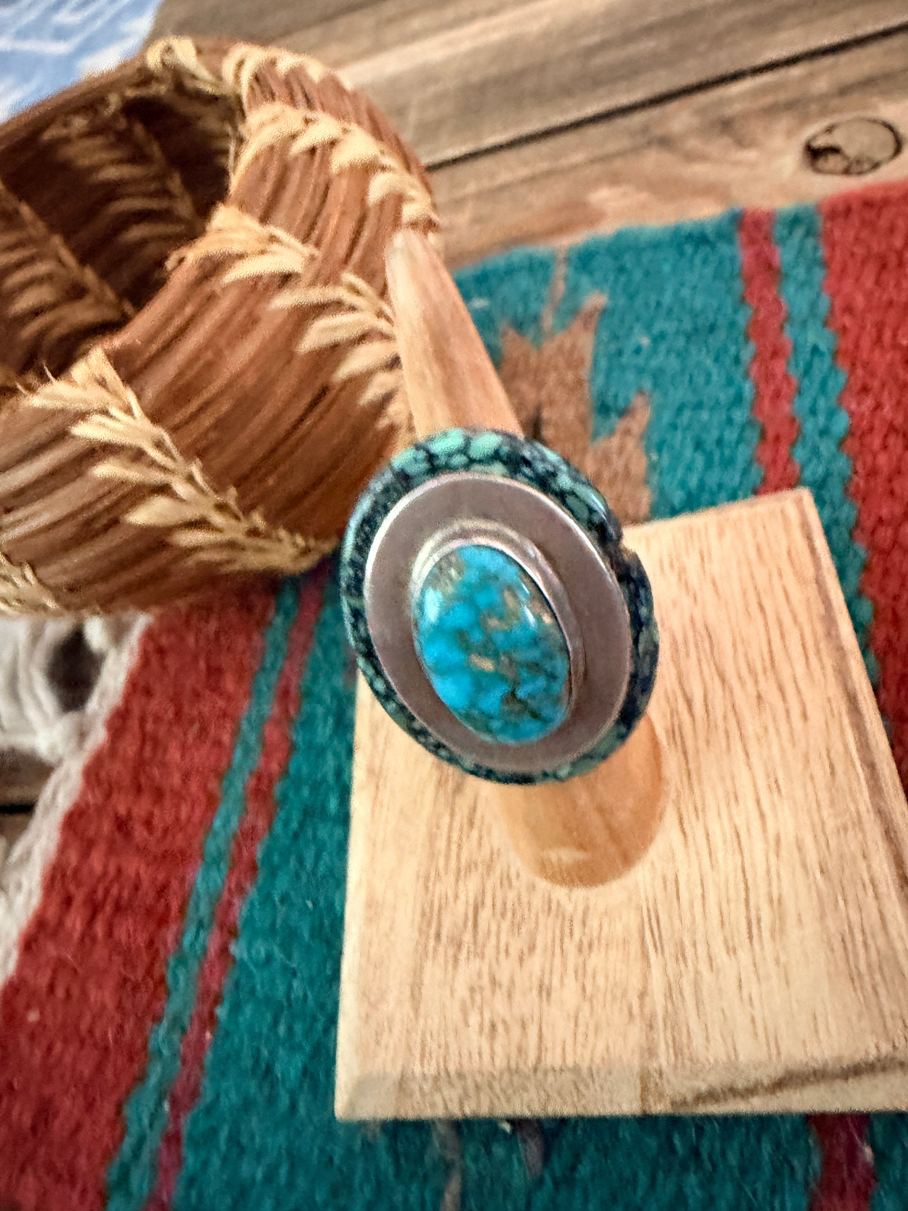 Old Pawn Handcrafted Turquoise & Sterling Silver Ring Size 5.25