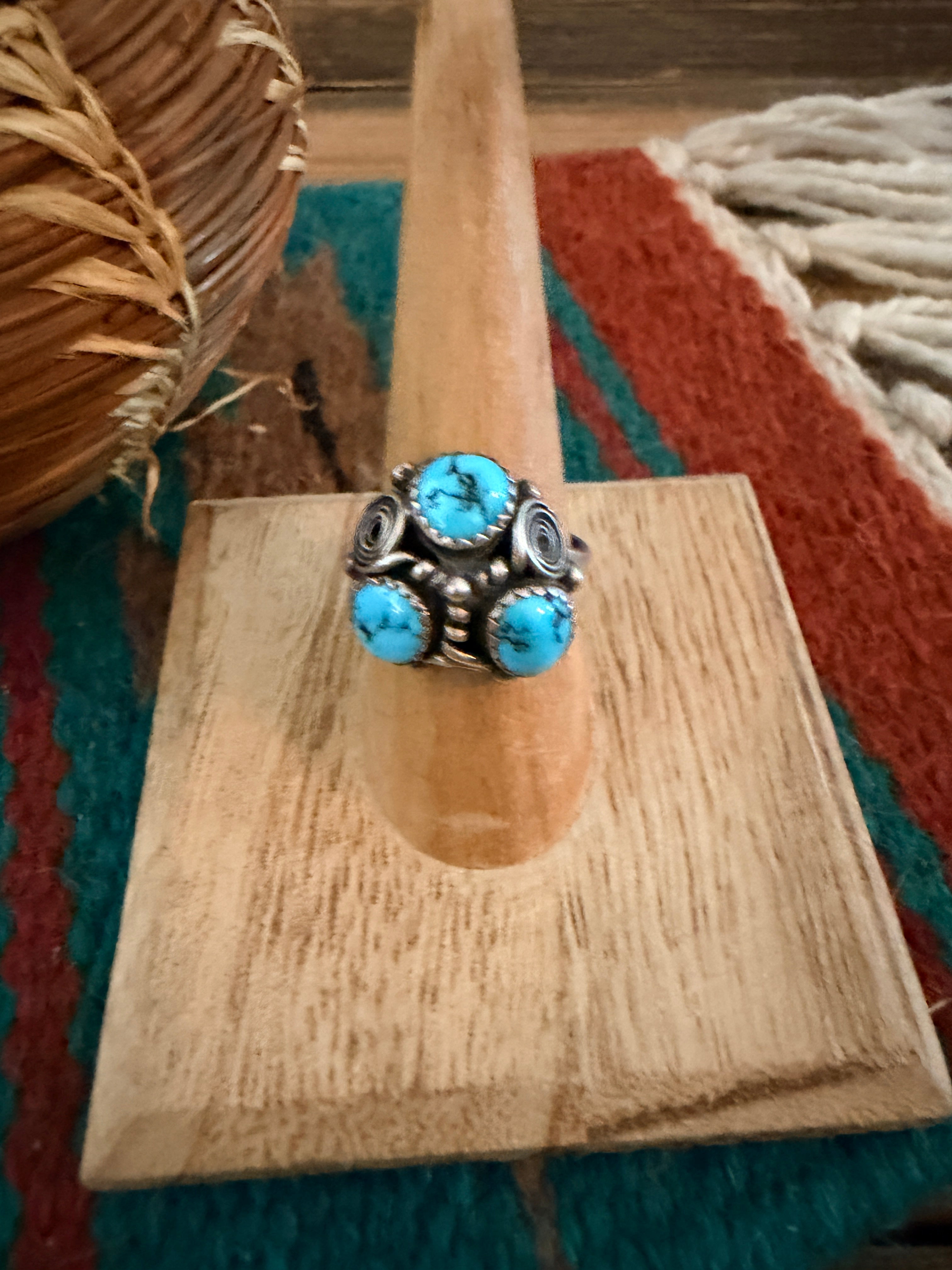 Old Pawn Handcrafted Turquoise & Sterling Silver Ring Size 7.25