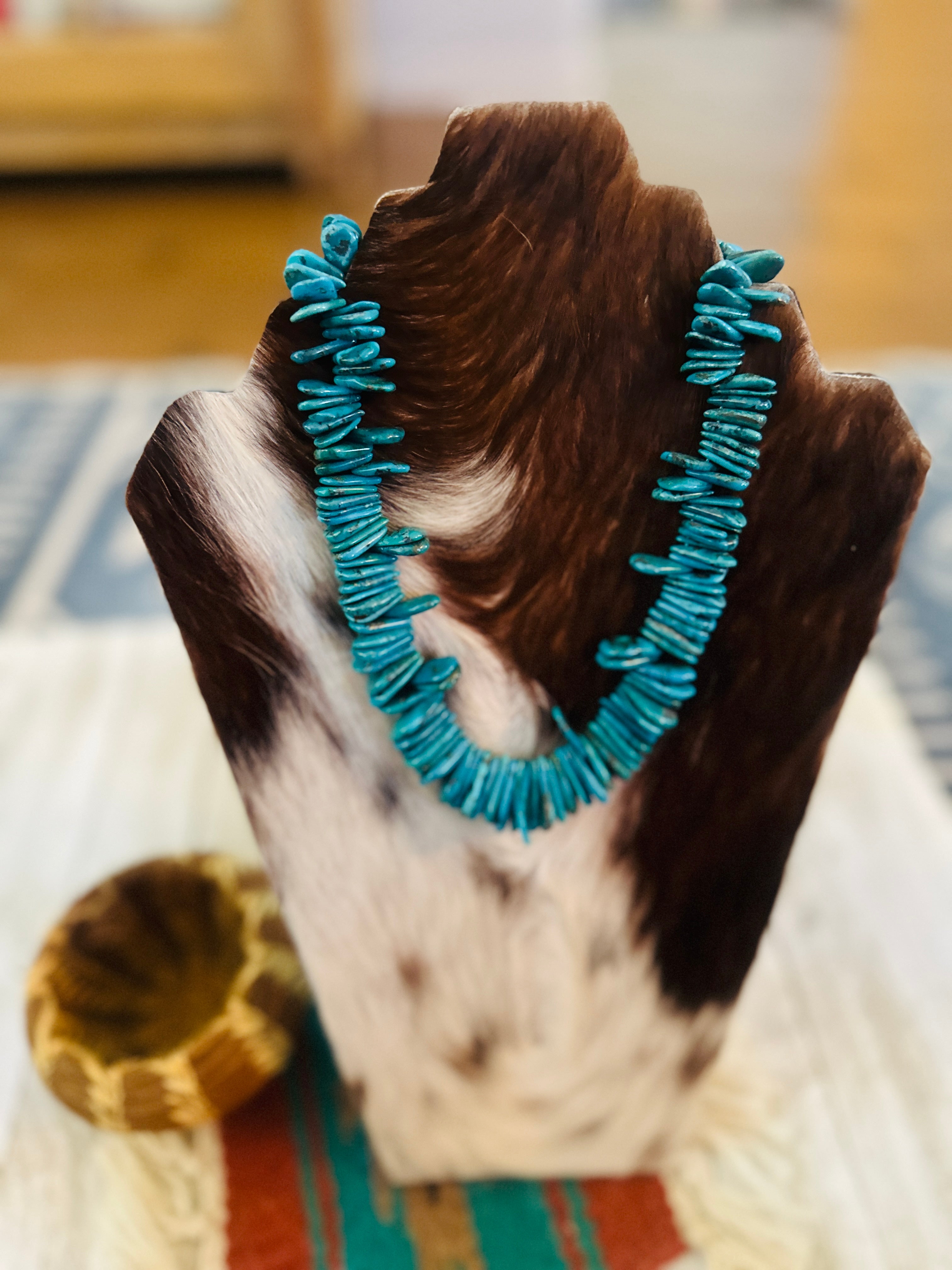 Old Pawn Handcrafted Turquoise Beaded Necklace