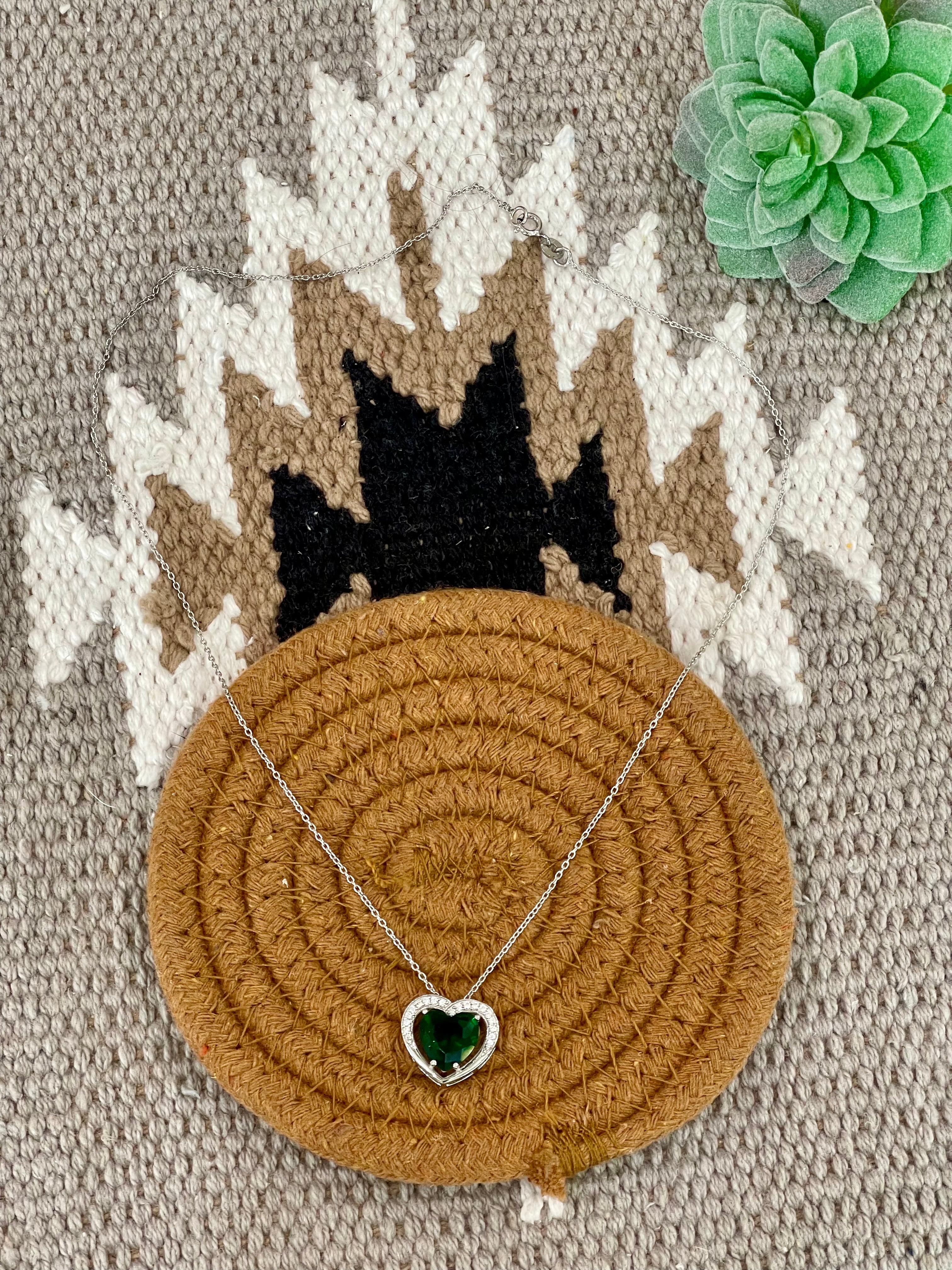 The Bijoux Vault Vintage Heart Necklace