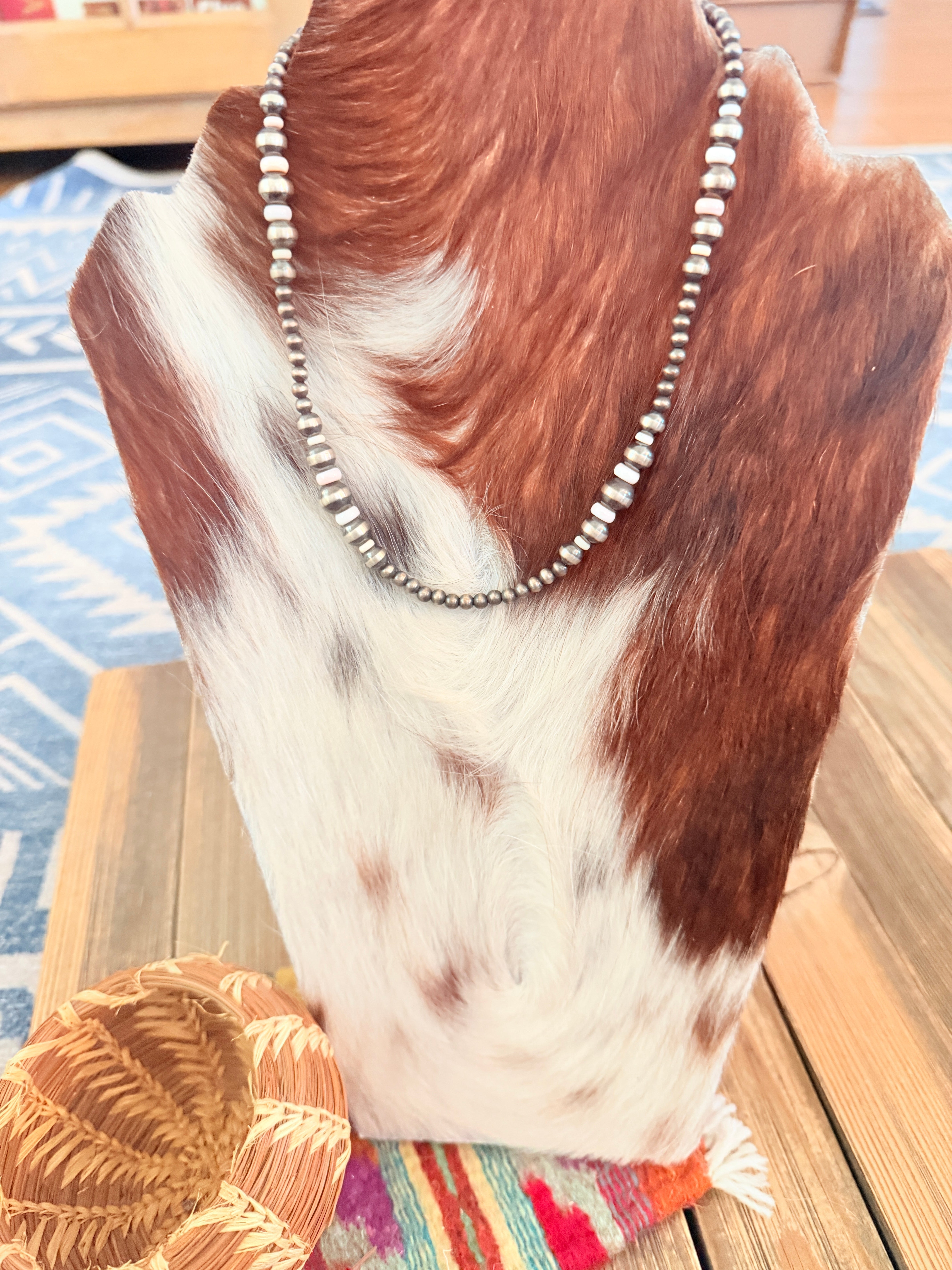 Handcrafted Queen Pink Conch & Sterling Silver 16” Beaded Necklace