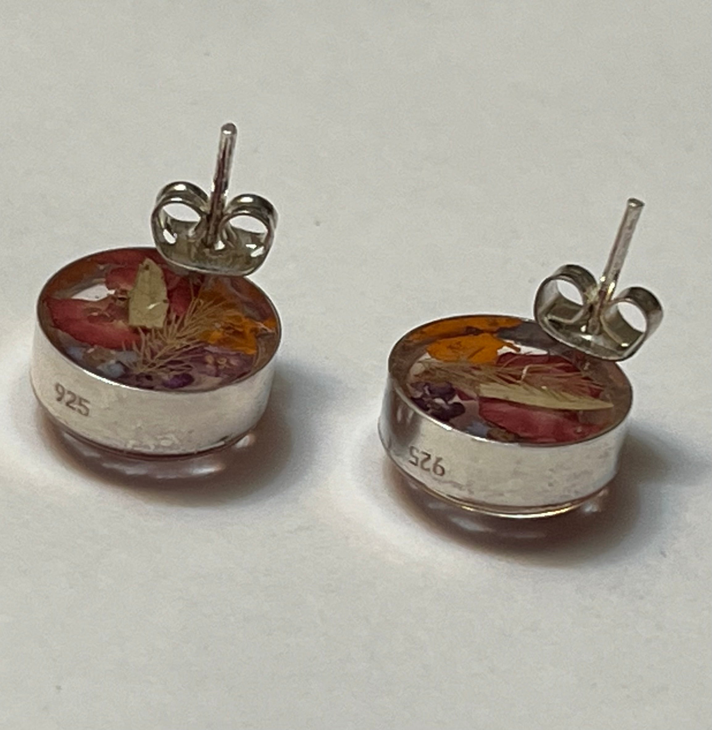 Primavera Small Round Earrings on Post