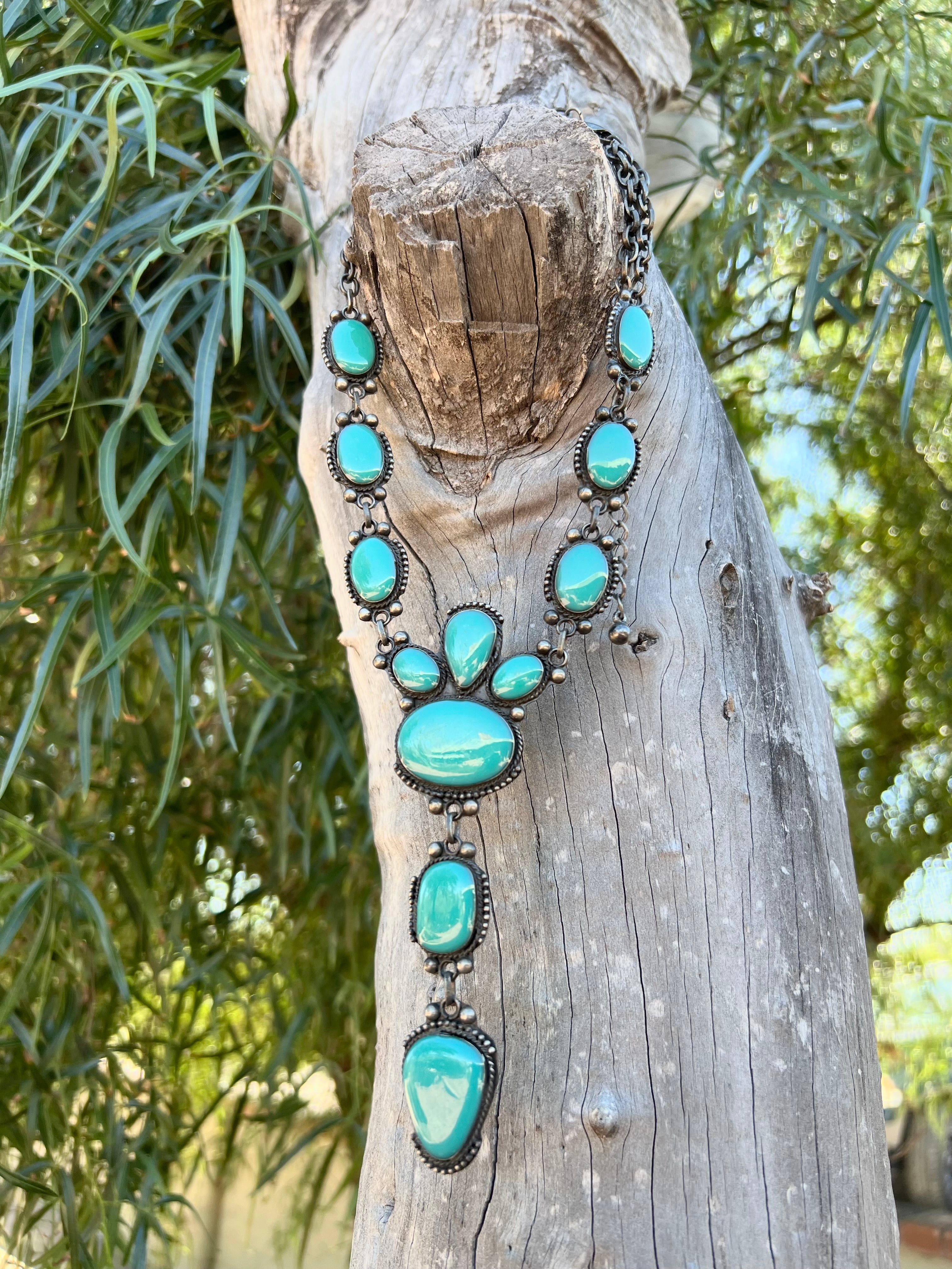 Turquoise Colored Tree Sap Necklace 12 ST