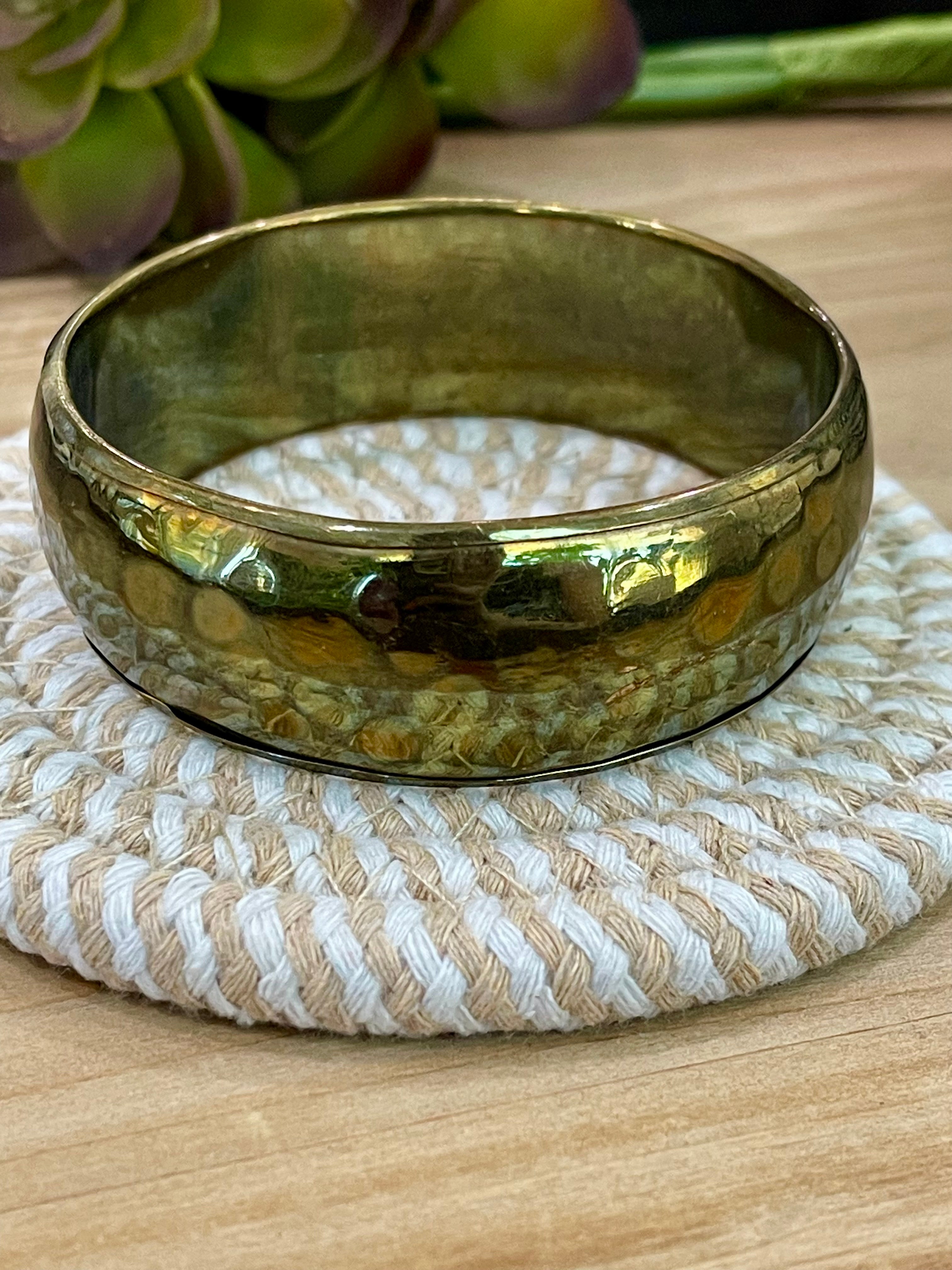The Bijoux Vault Vintage Bangle Bracelet