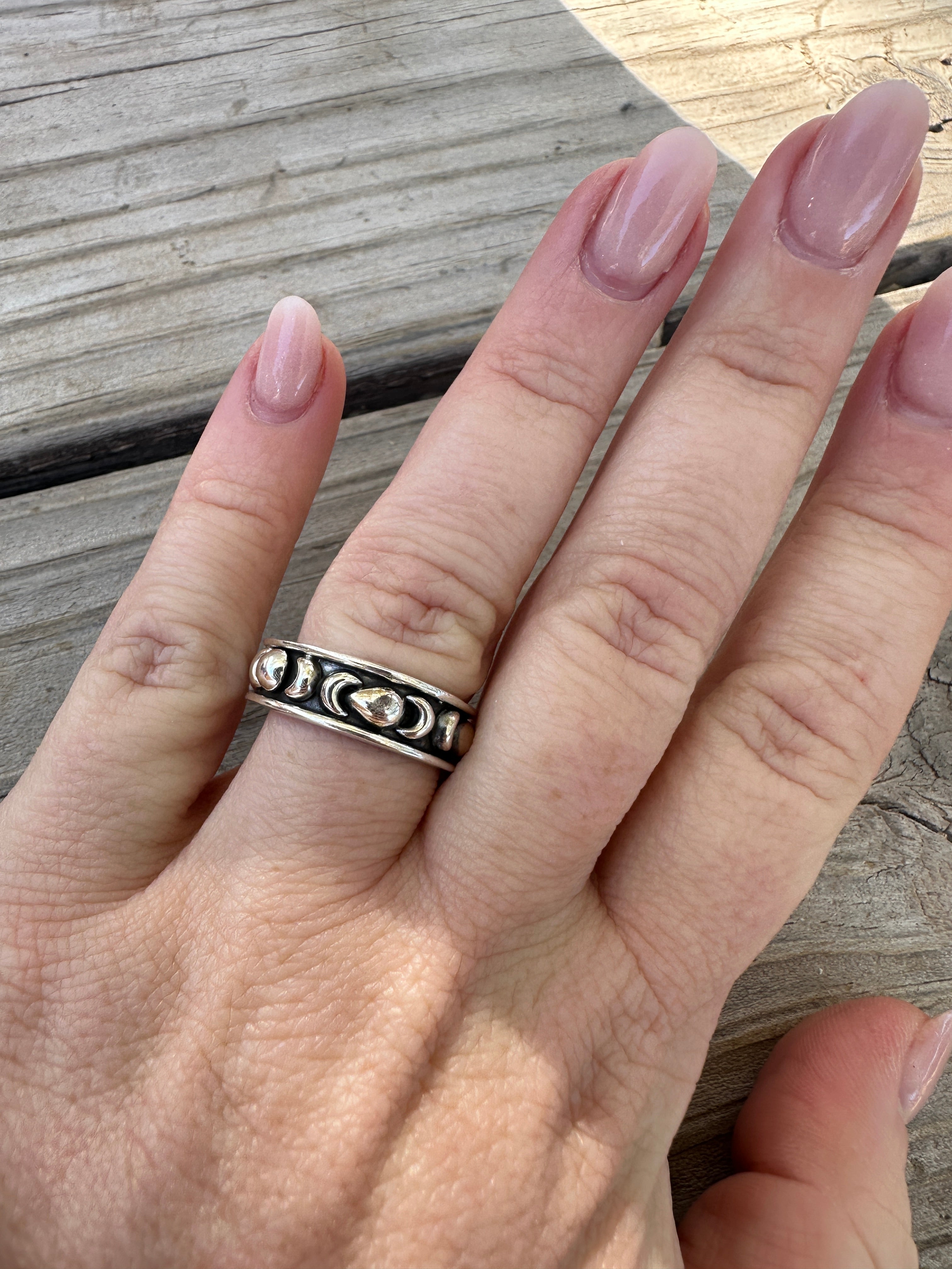 Beautiful Handmade Sterling Silver Adjustable Silver Ball Moon Ring Band pool