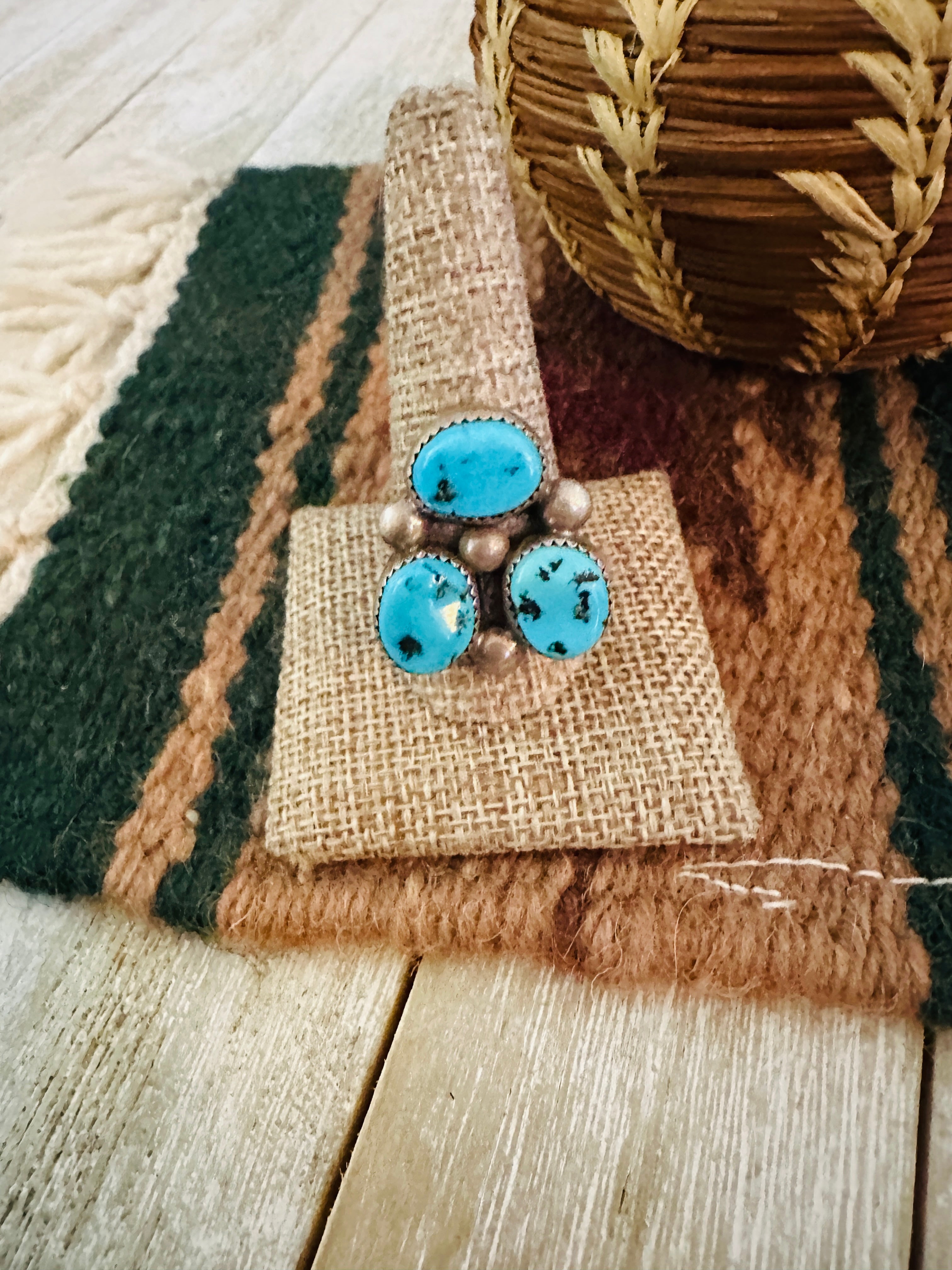 Old Pawn Handcrafted Turquoise & Sterling Silver Cluster Ring Size 10.5