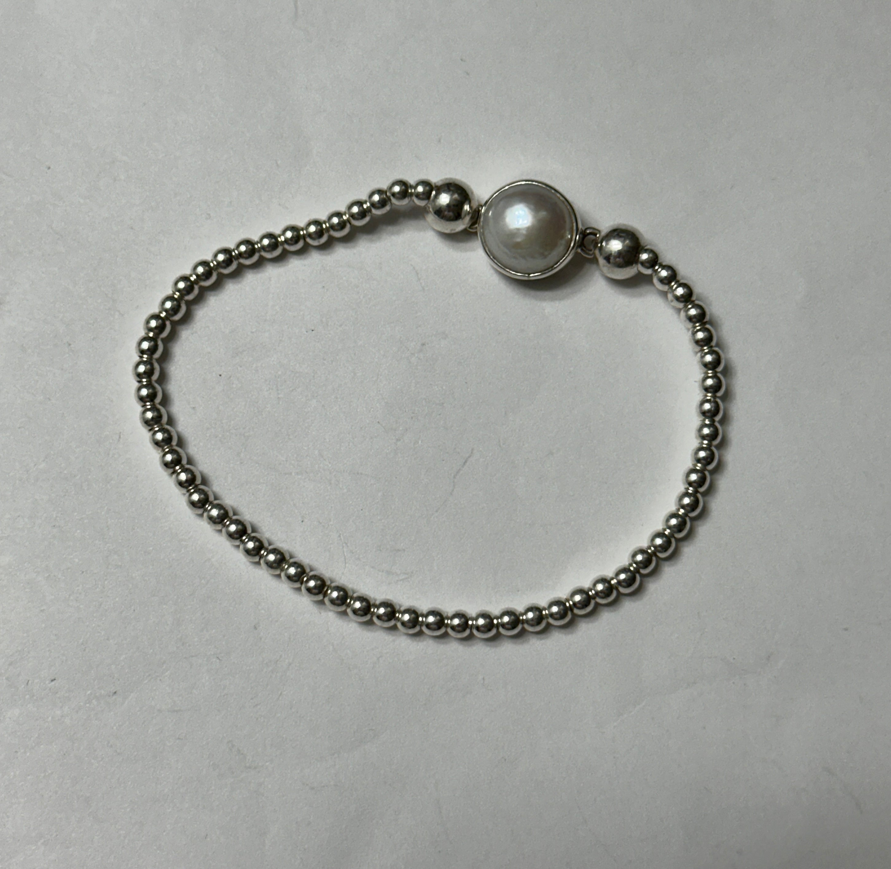 Beaded Stretch Bracelet w/ Pearl Center