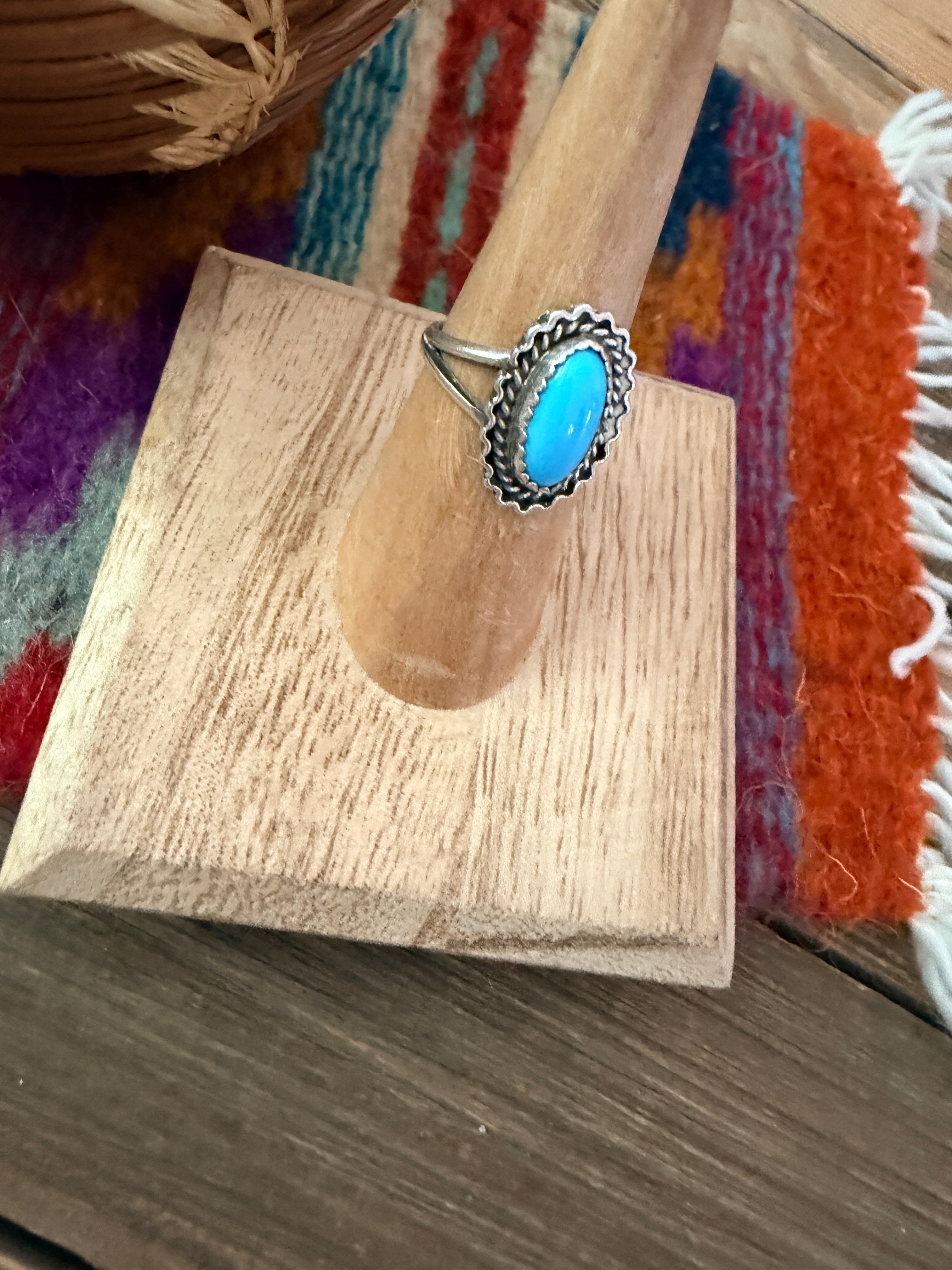 Old Pawn Handcrafted Turquoise & Sterling Silver Ring Size 5.5