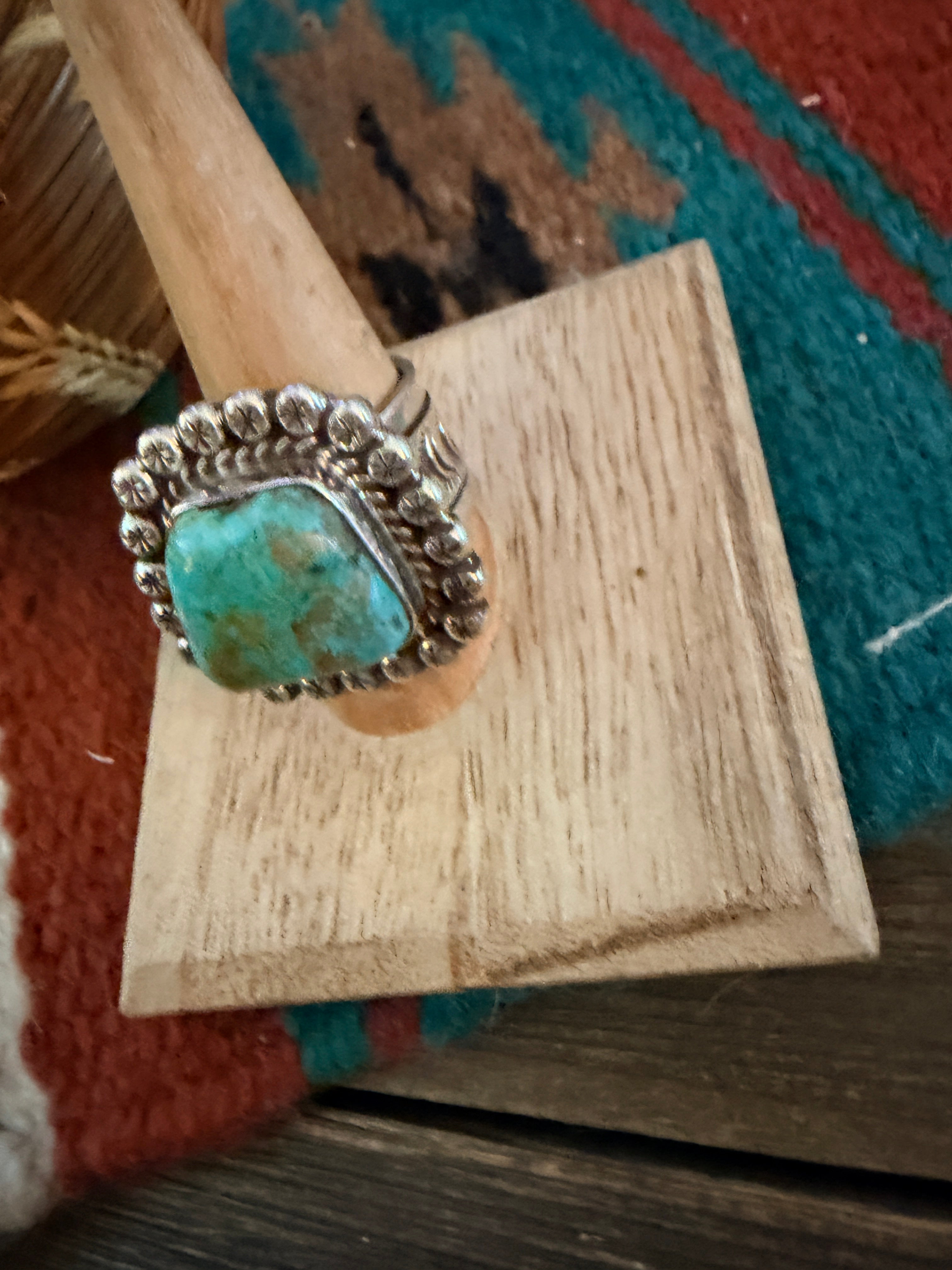 Old Pawn Handcrafted Turquoise & Sterling Silver Ring Size 9