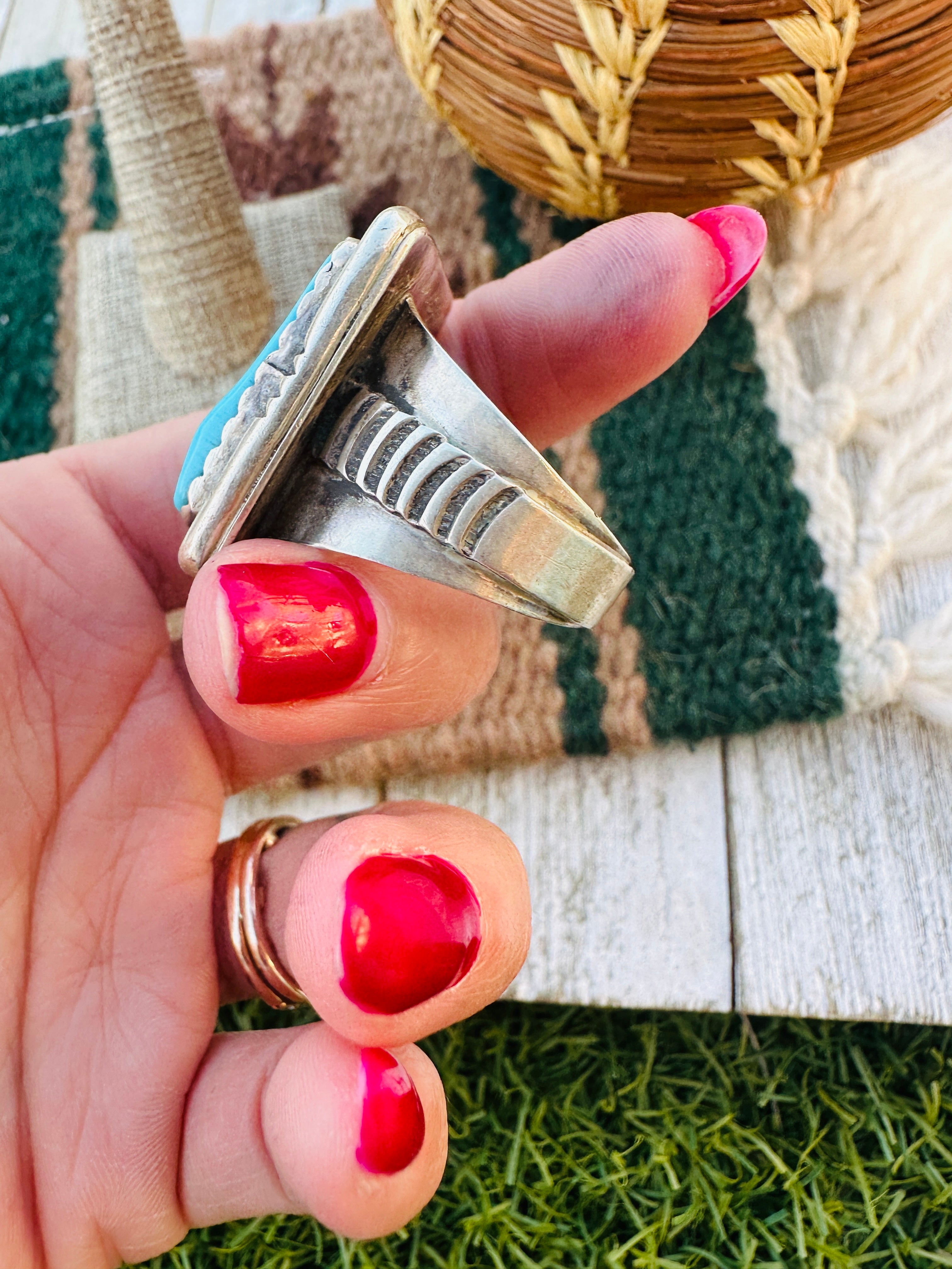 Old Pawn Handcrafted Turquoise & Sterling Silver Ring Size 14.25