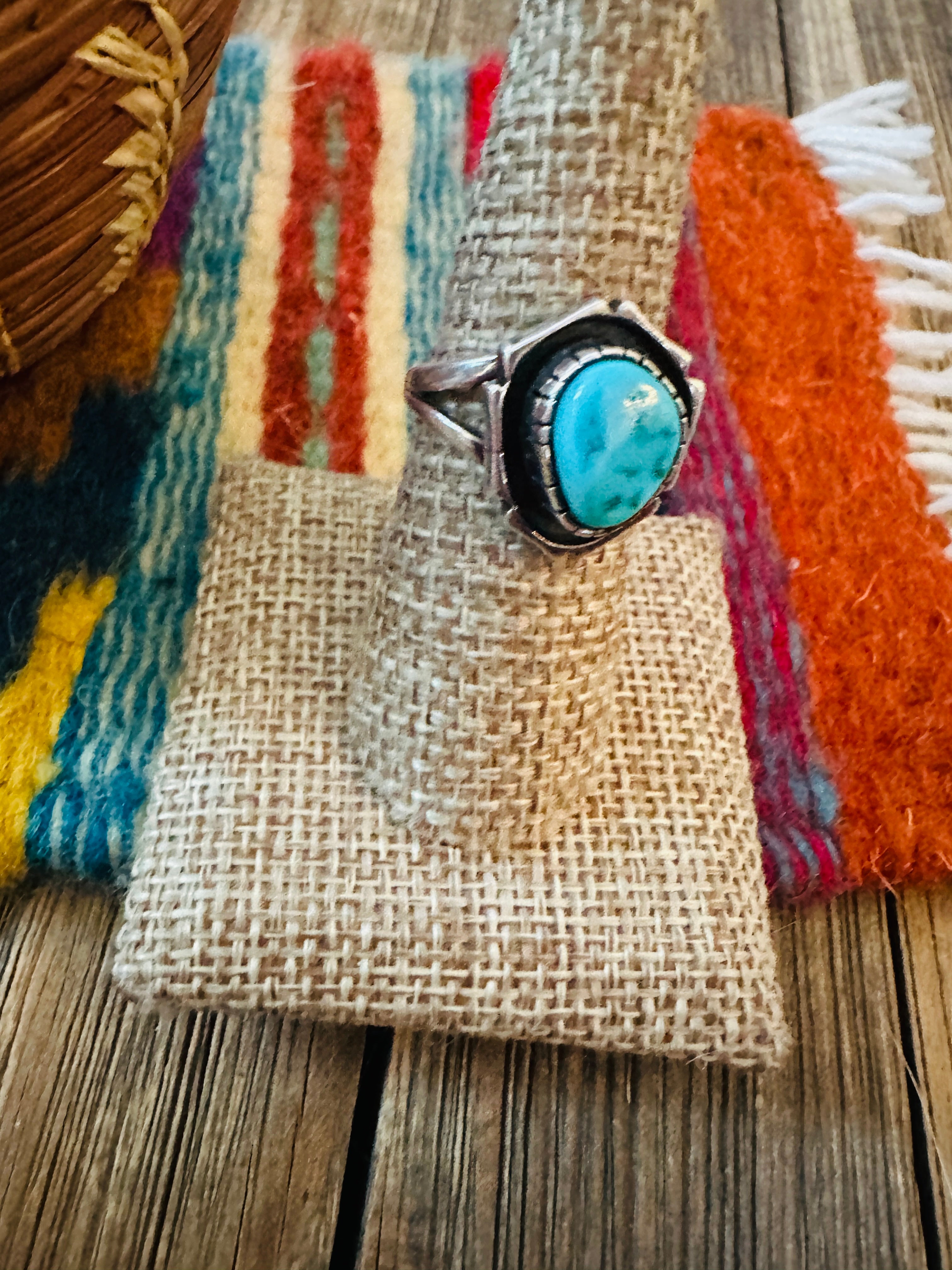 Old Pawn Handcrafted Turquoise & Sterling Silver Ring Size 7.75