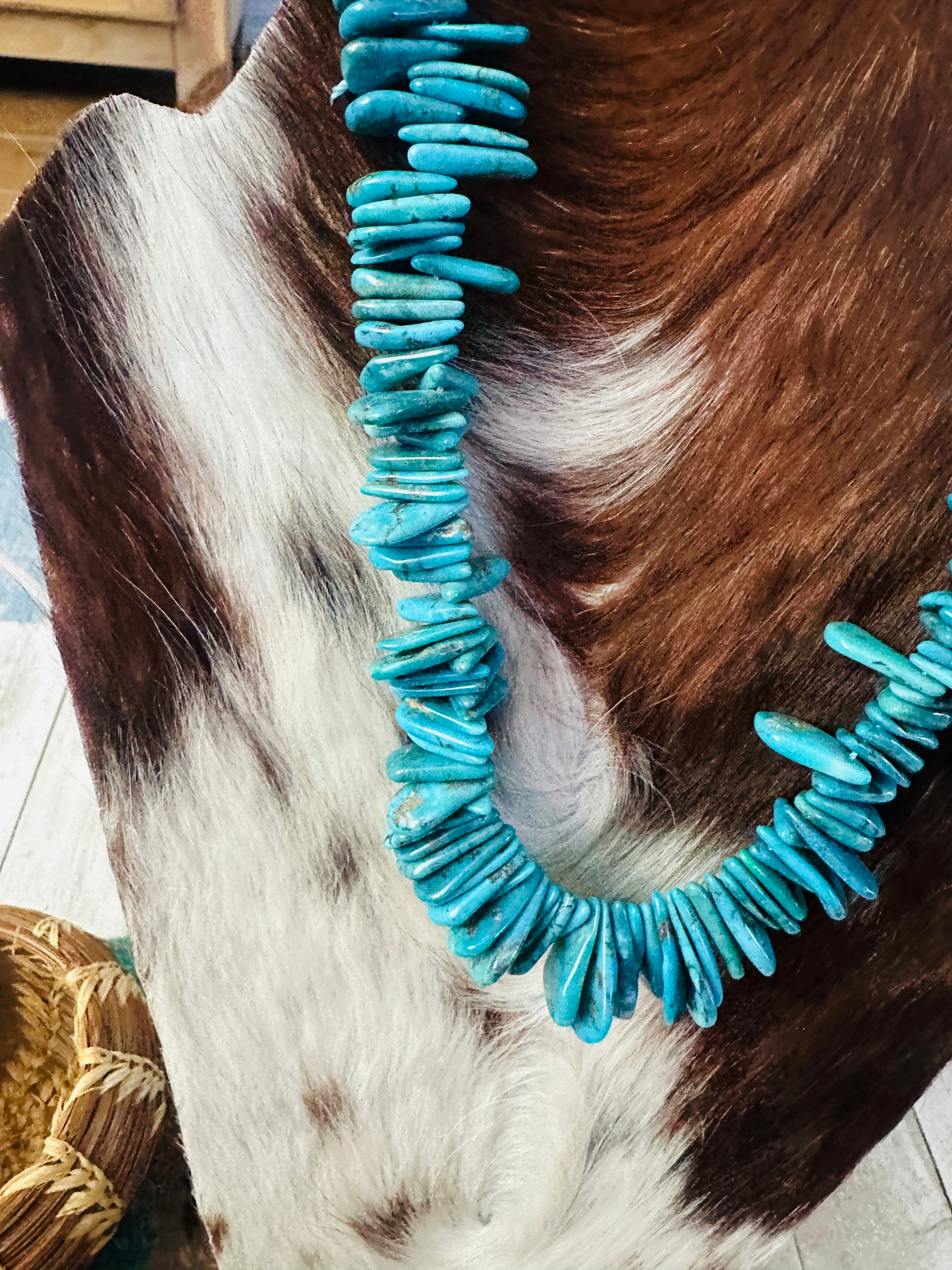Old Pawn Handcrafted Turquoise Beaded Necklace