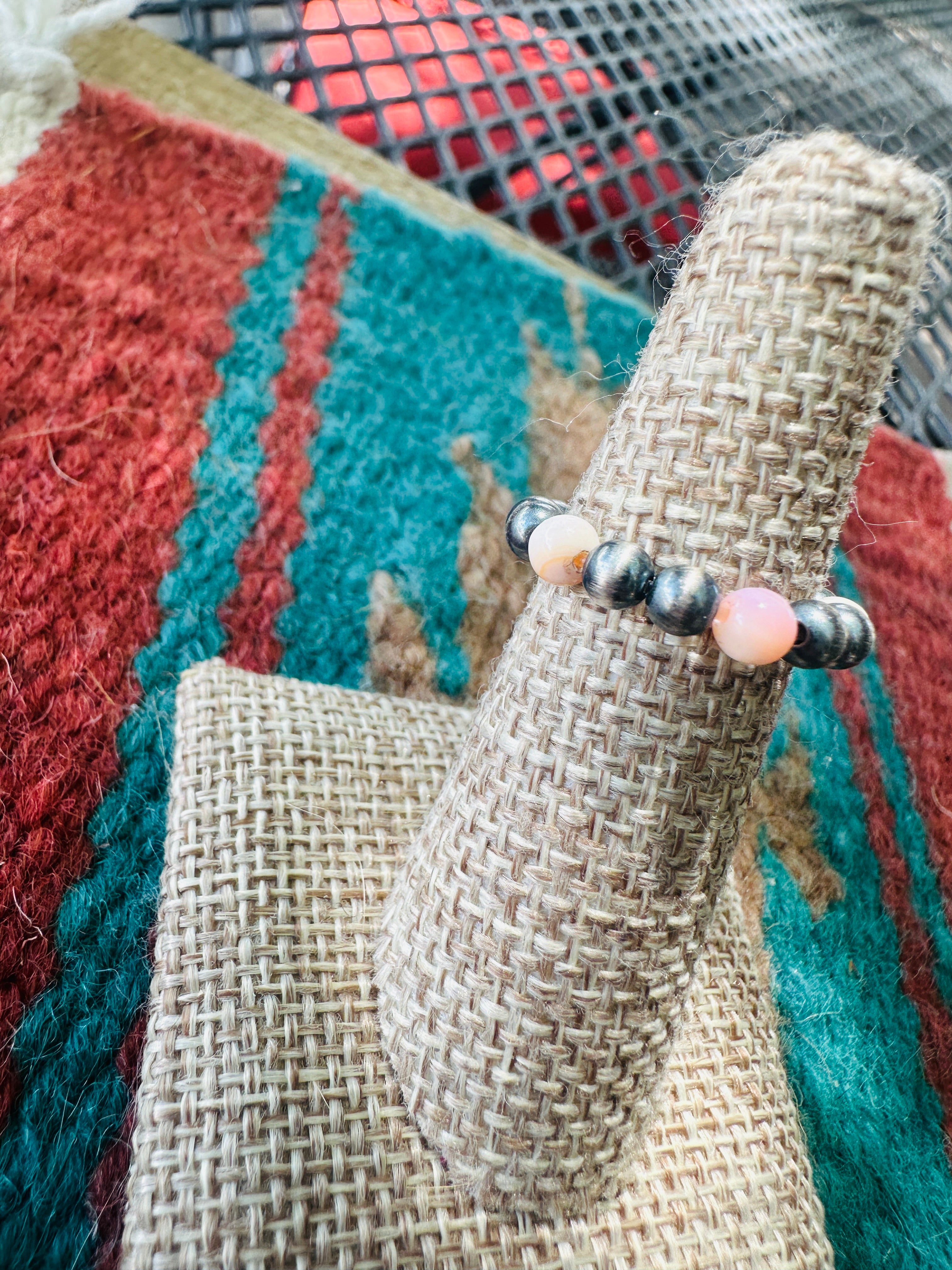 THE VENICE BAND Handmade Sterling Silver Pearl Style Queen Pink Conch Beaded Stretch Ring