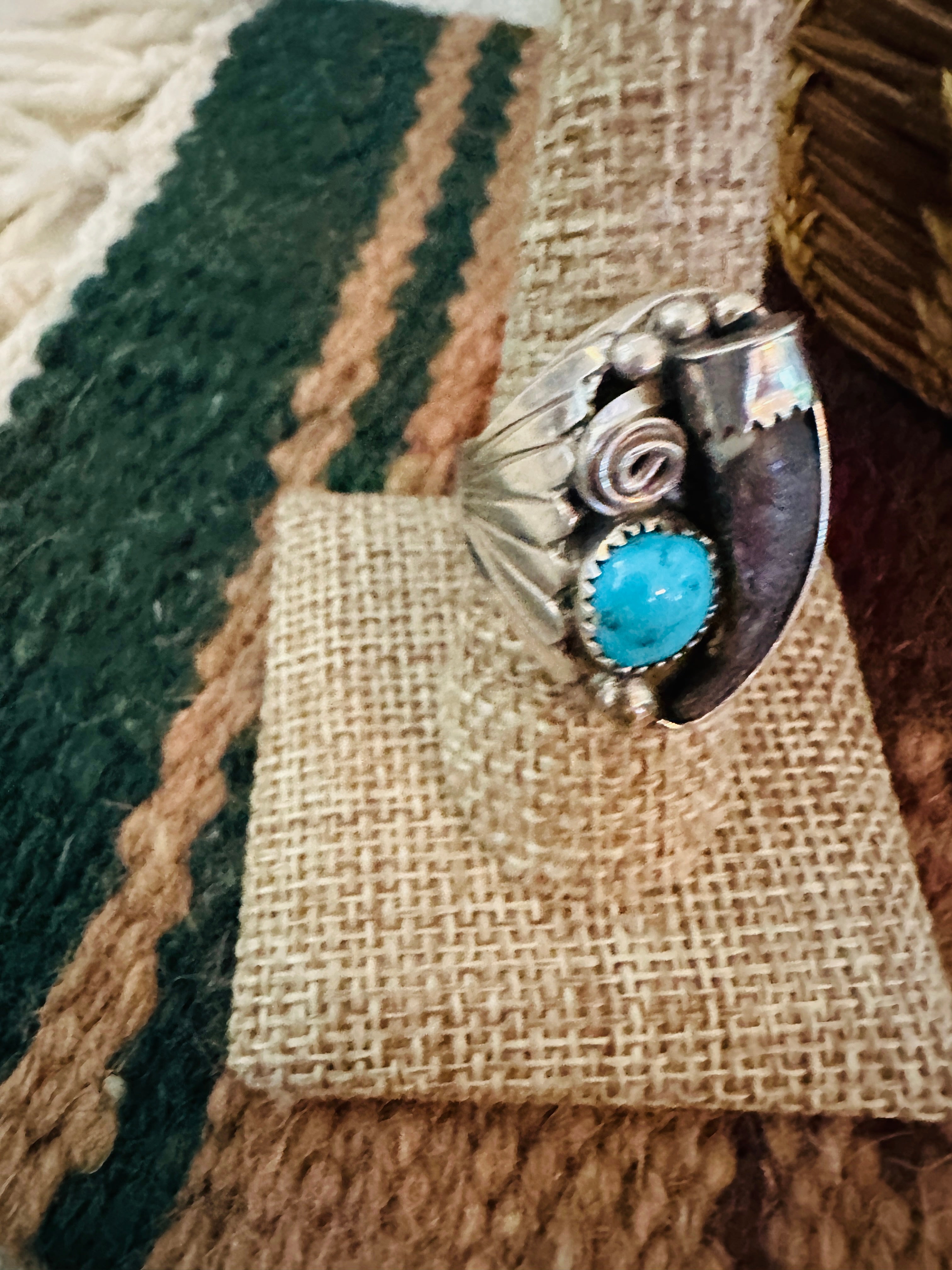 Old Pawn Handcrafted Turquoise & Sterling Silver Ring Size 9