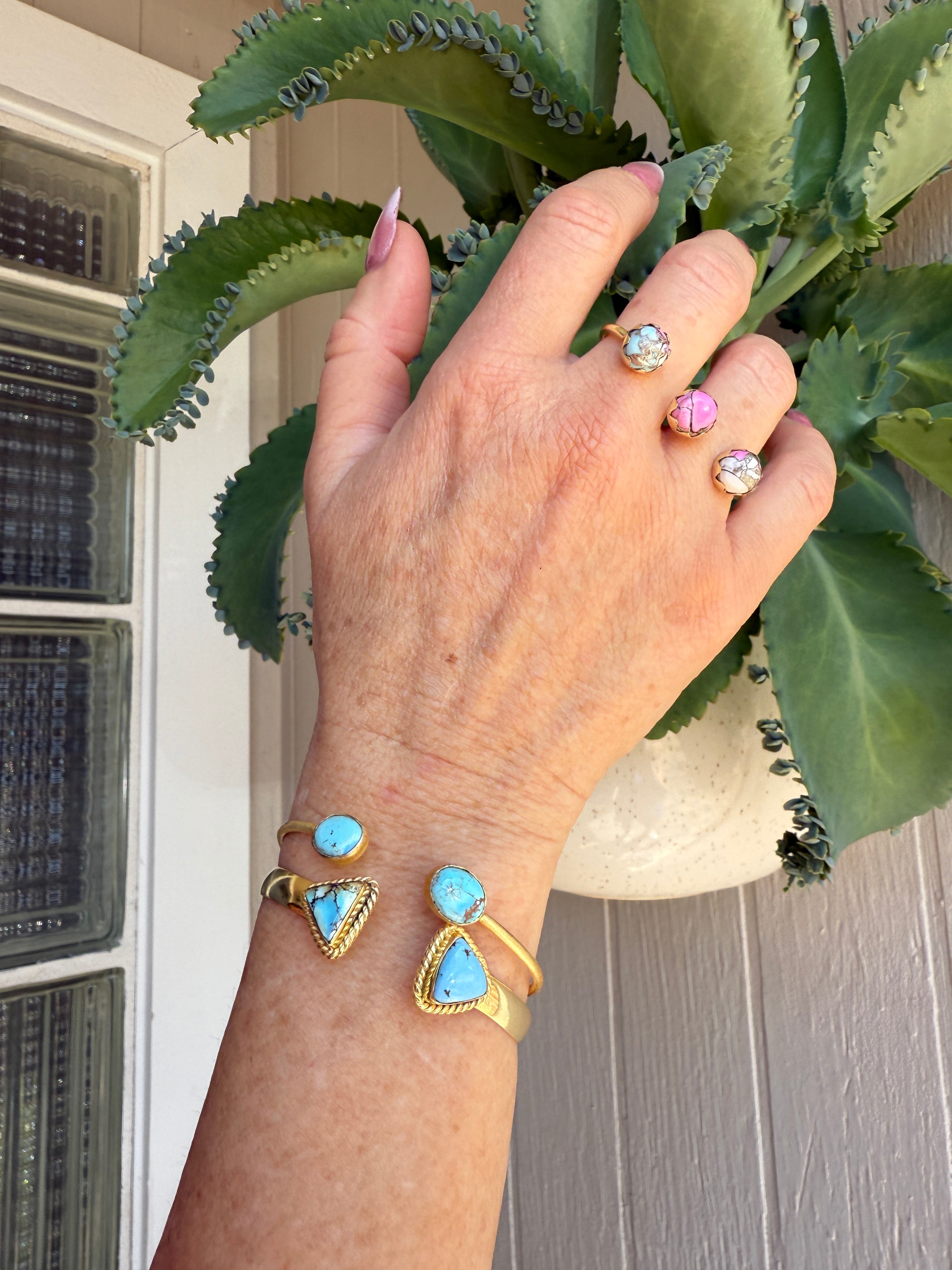 “The Golden Collection” Natural Cotton Candy 3 Stone Floating Adjustable Ring