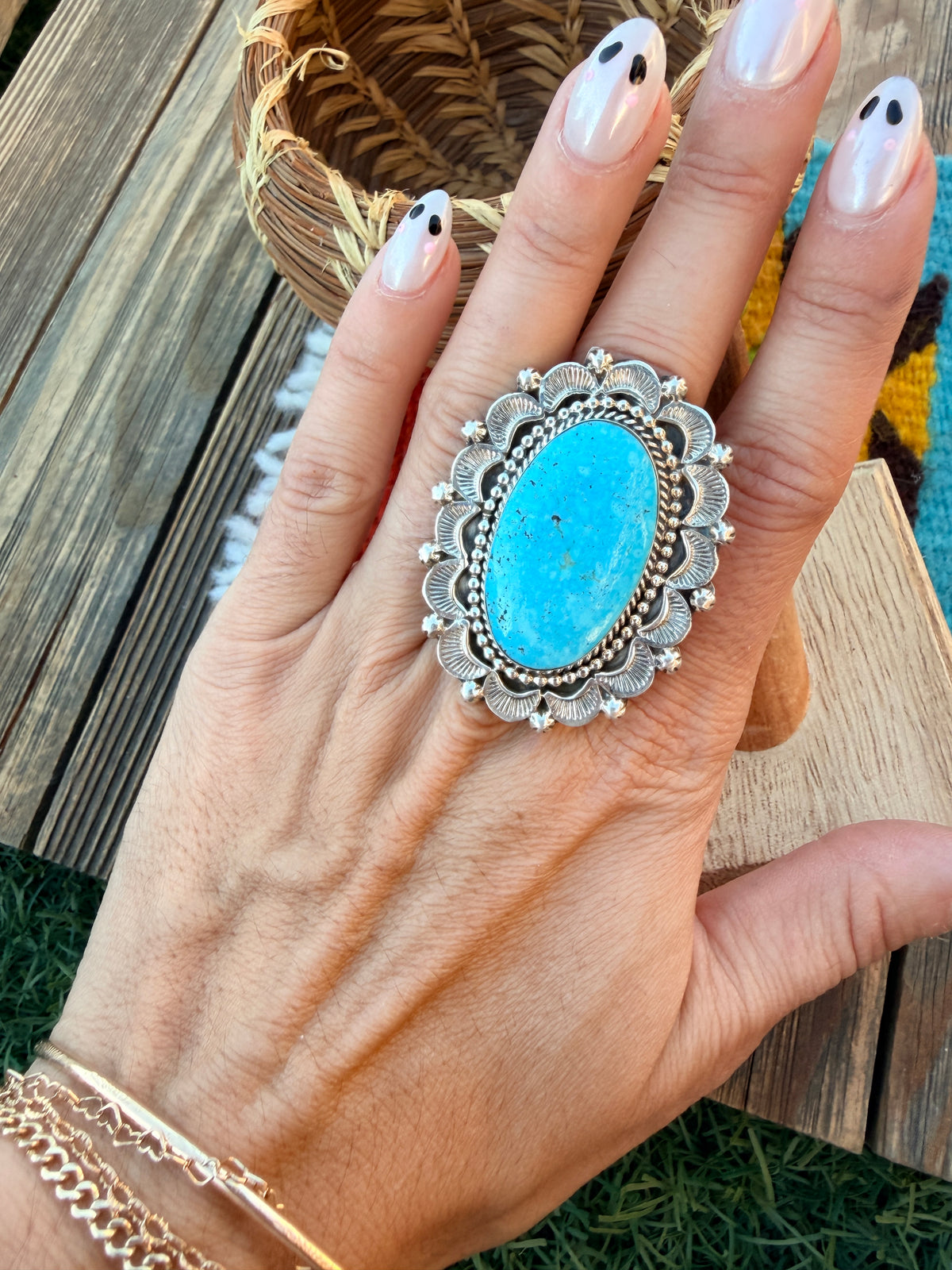 Old Pawn Handcrafted Turquoise & Sterling Silver Ring Size 9.5
