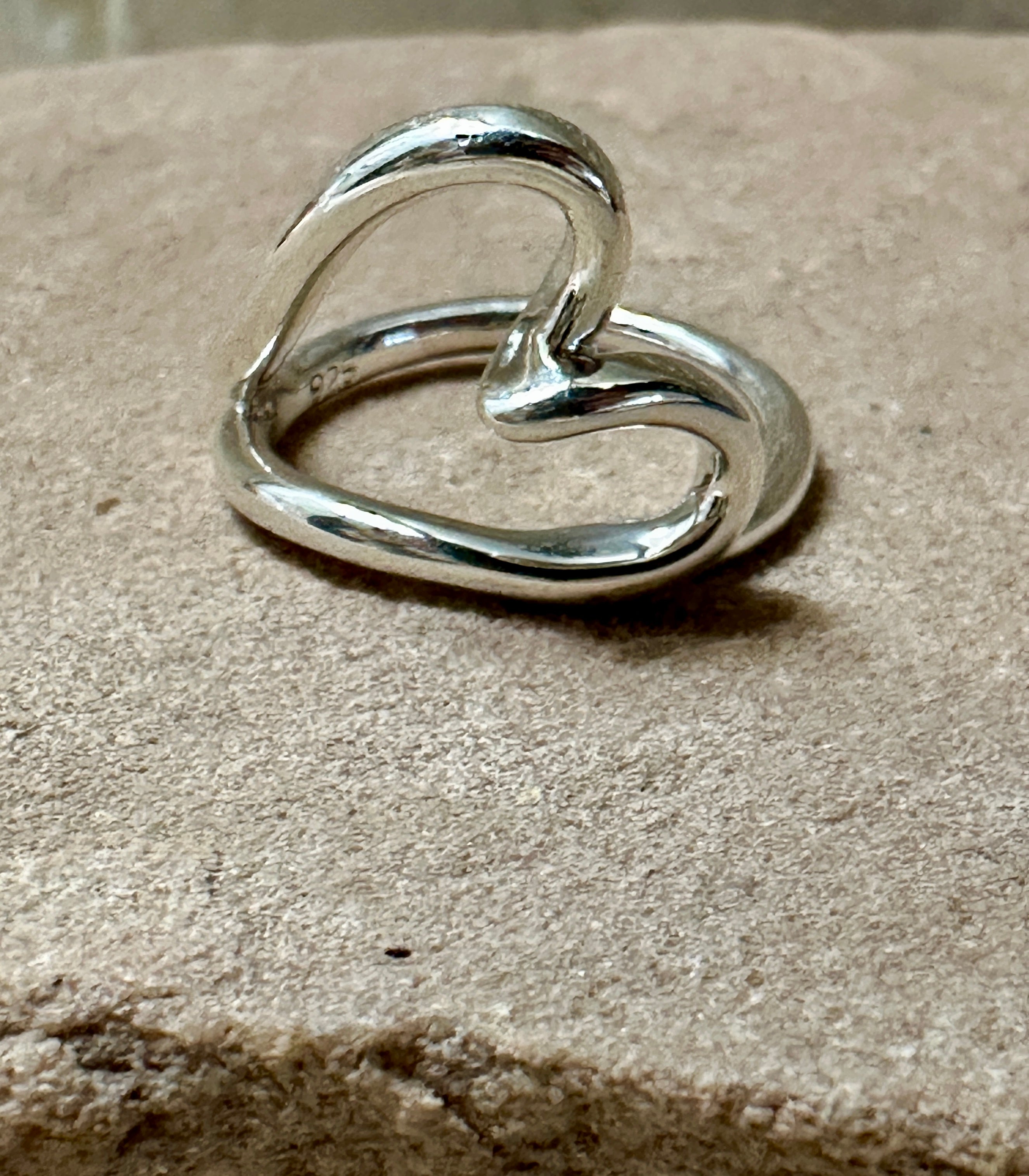 The Corazon Ring size 9