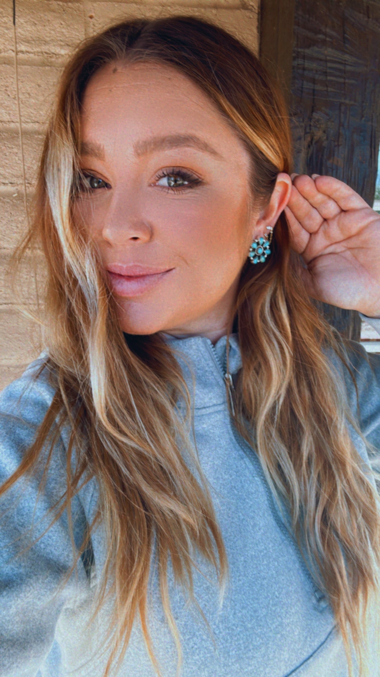 Handmade Flower Cluster Sterling Silver & Turquoise Post Earrings Signed Nizhoni 8 STONE LESLIES FAVE